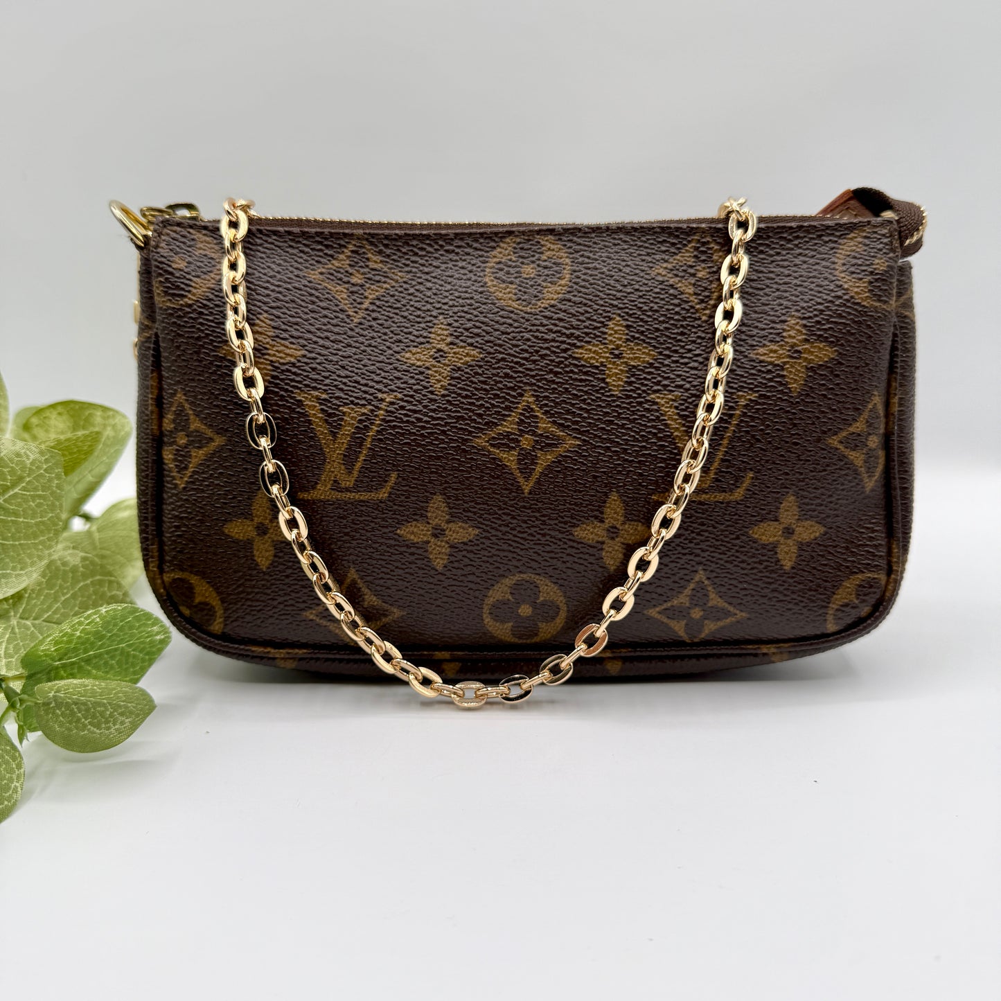 Louis Vuitton Pochette Accessories