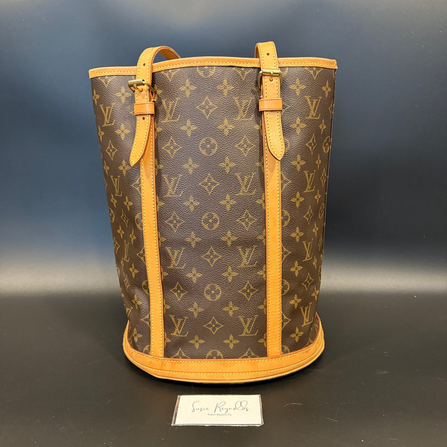 Louis Vuitton Bucket GM