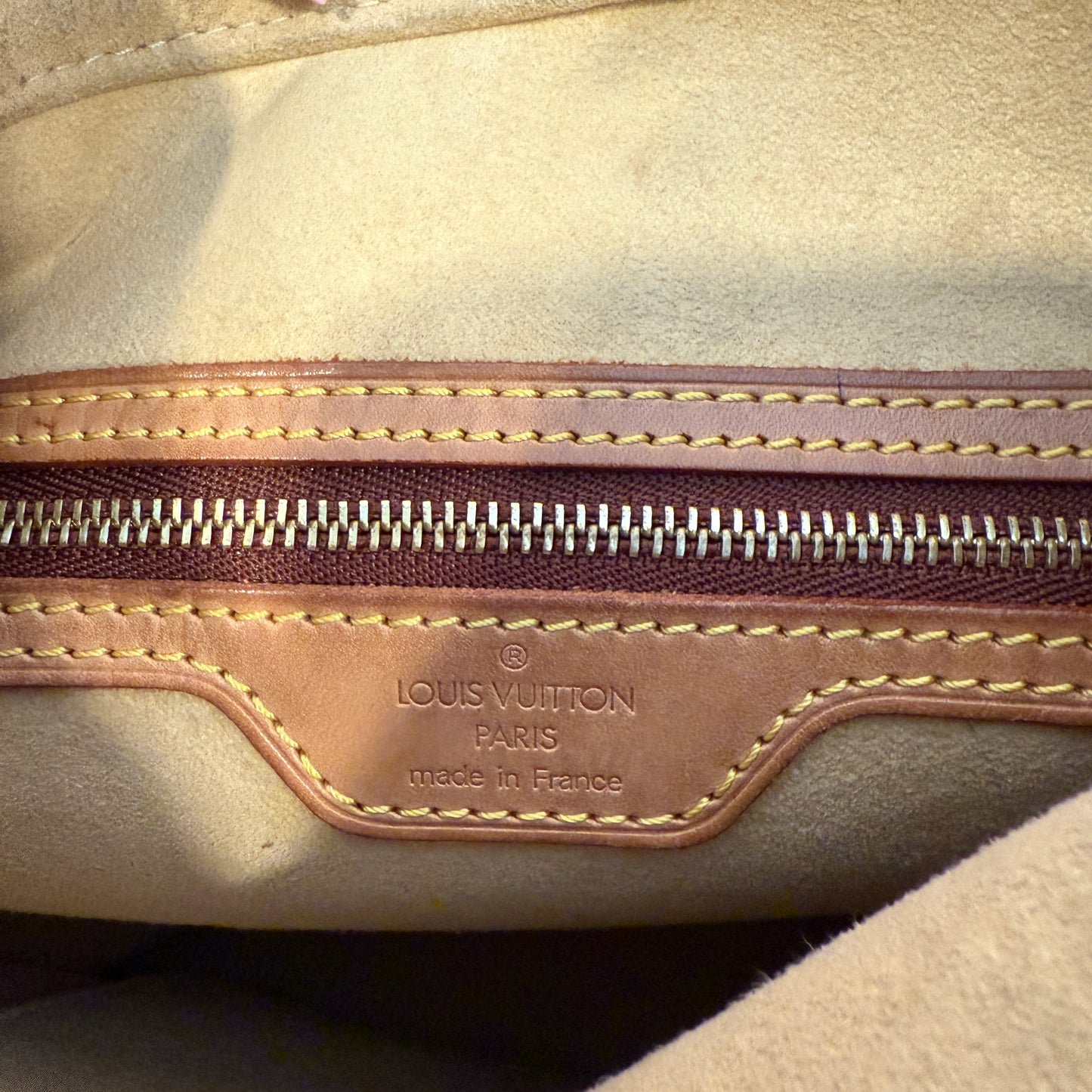 Louis Vuitton Looping GM