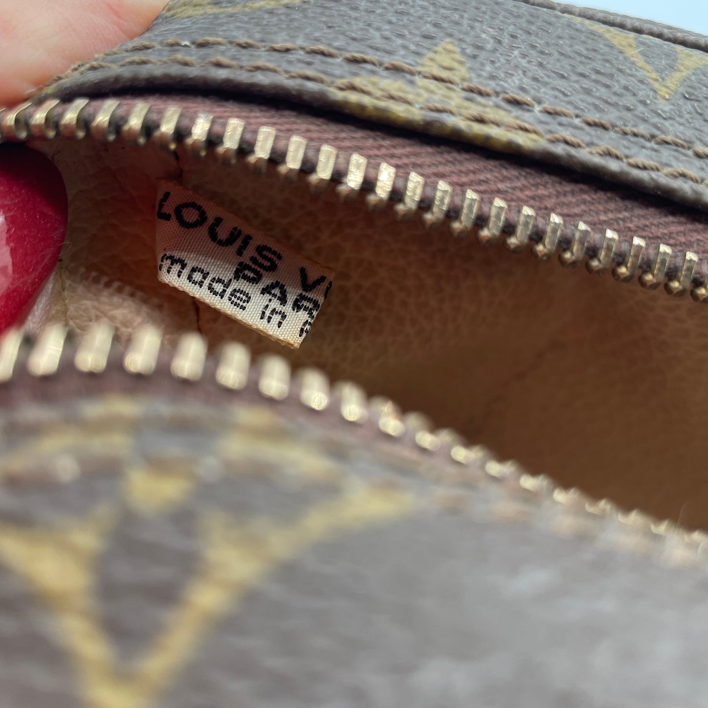 Louis Vuitton Trousse 18