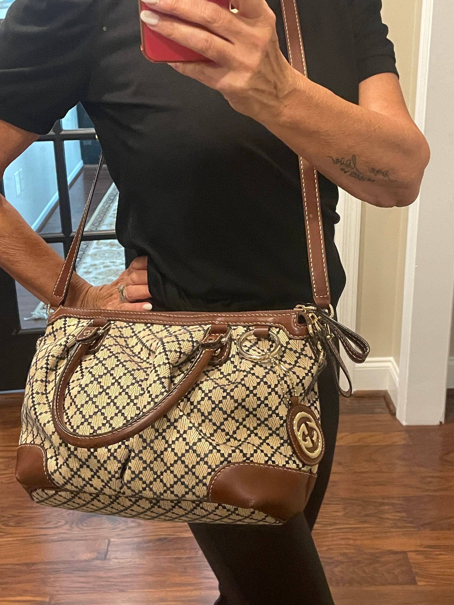 GUCCI BEIGE BLUE DIAMANTE SUKEY