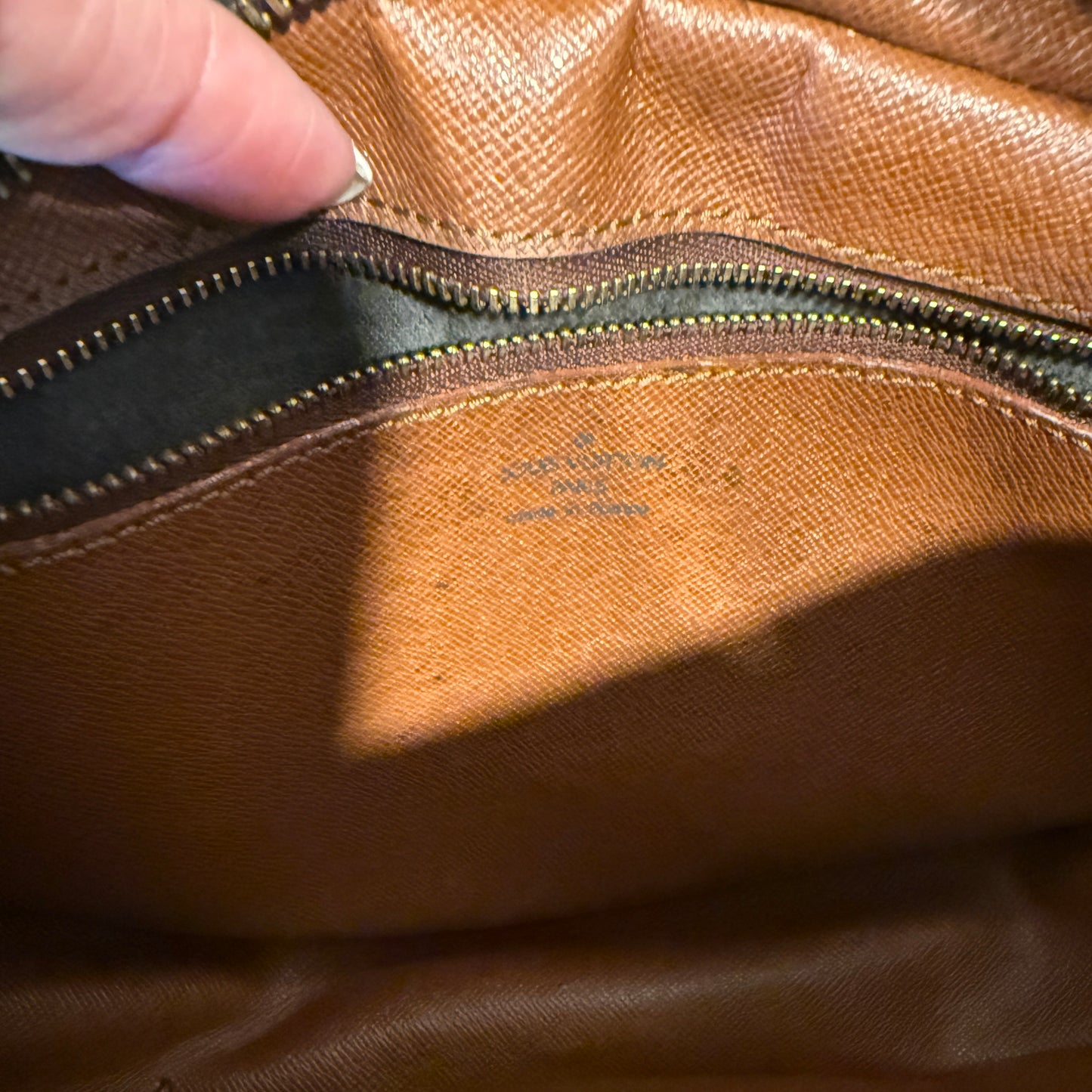 Louis Vuitton Jeune Fille