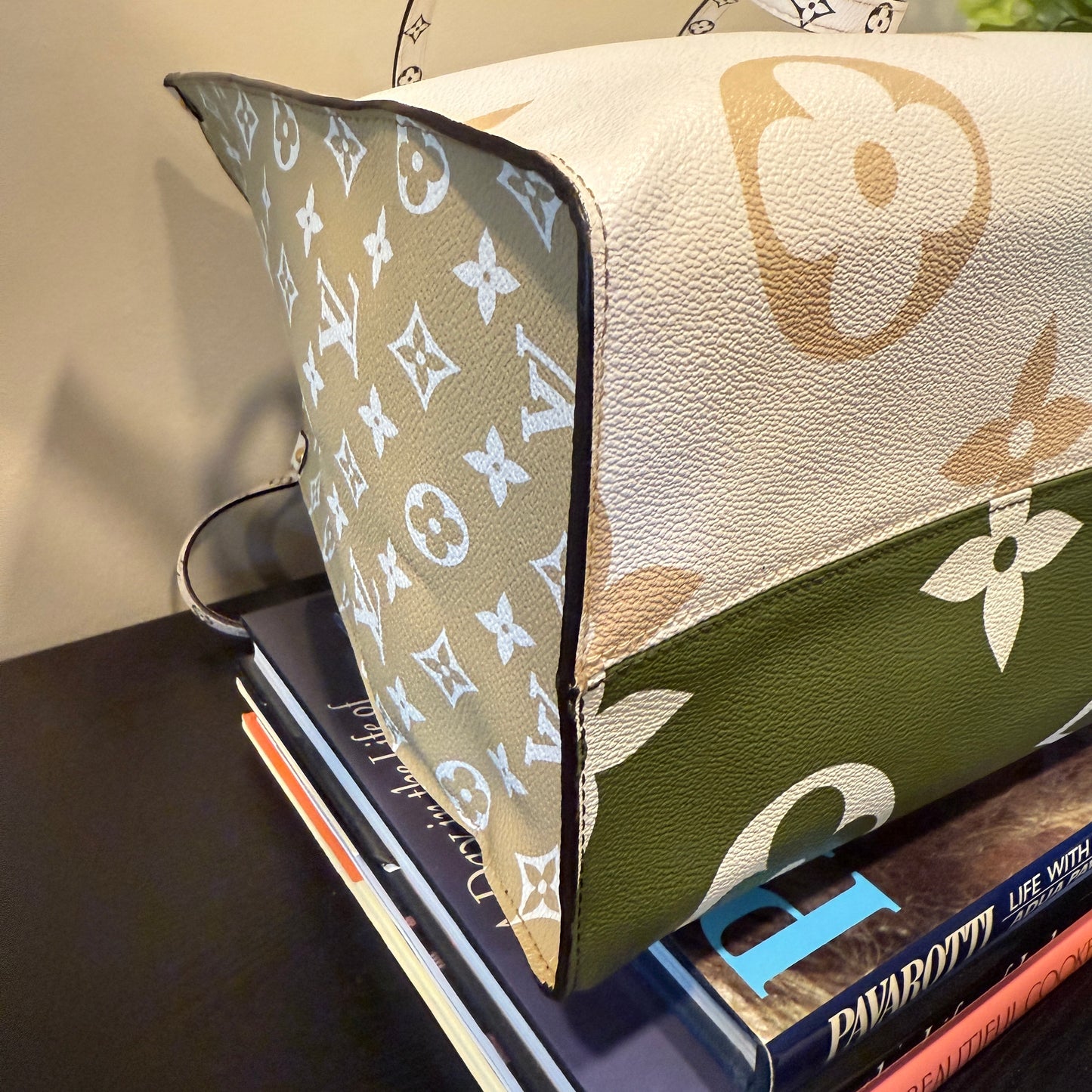 Louis Vuitton OnThe Go Limited Edition