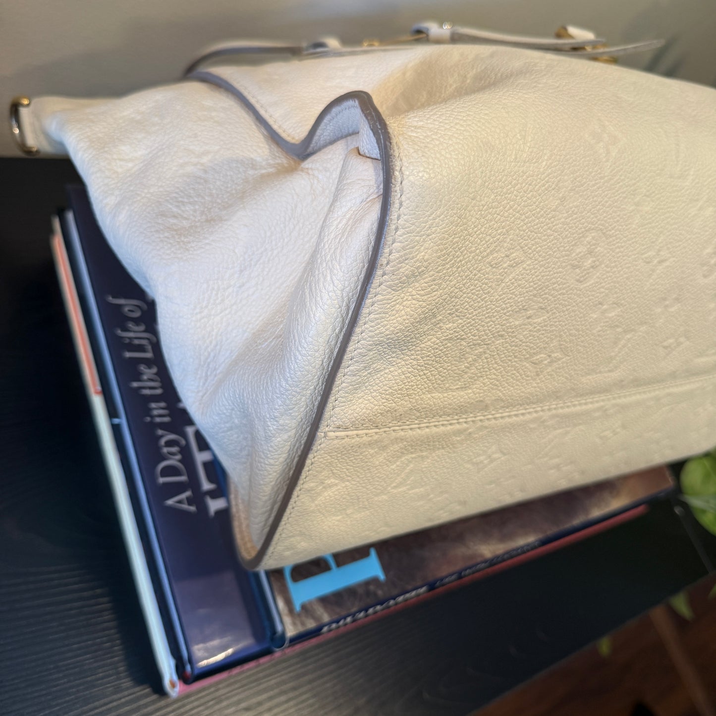 Louis Vuitton Lumineuse