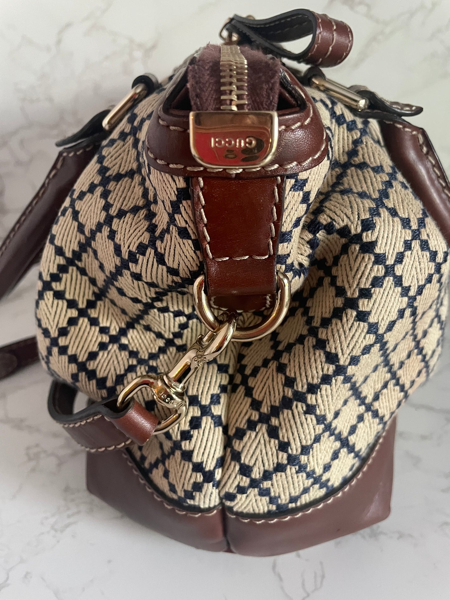 GUCCI BEIGE BLUE DIAMANTE SUKEY