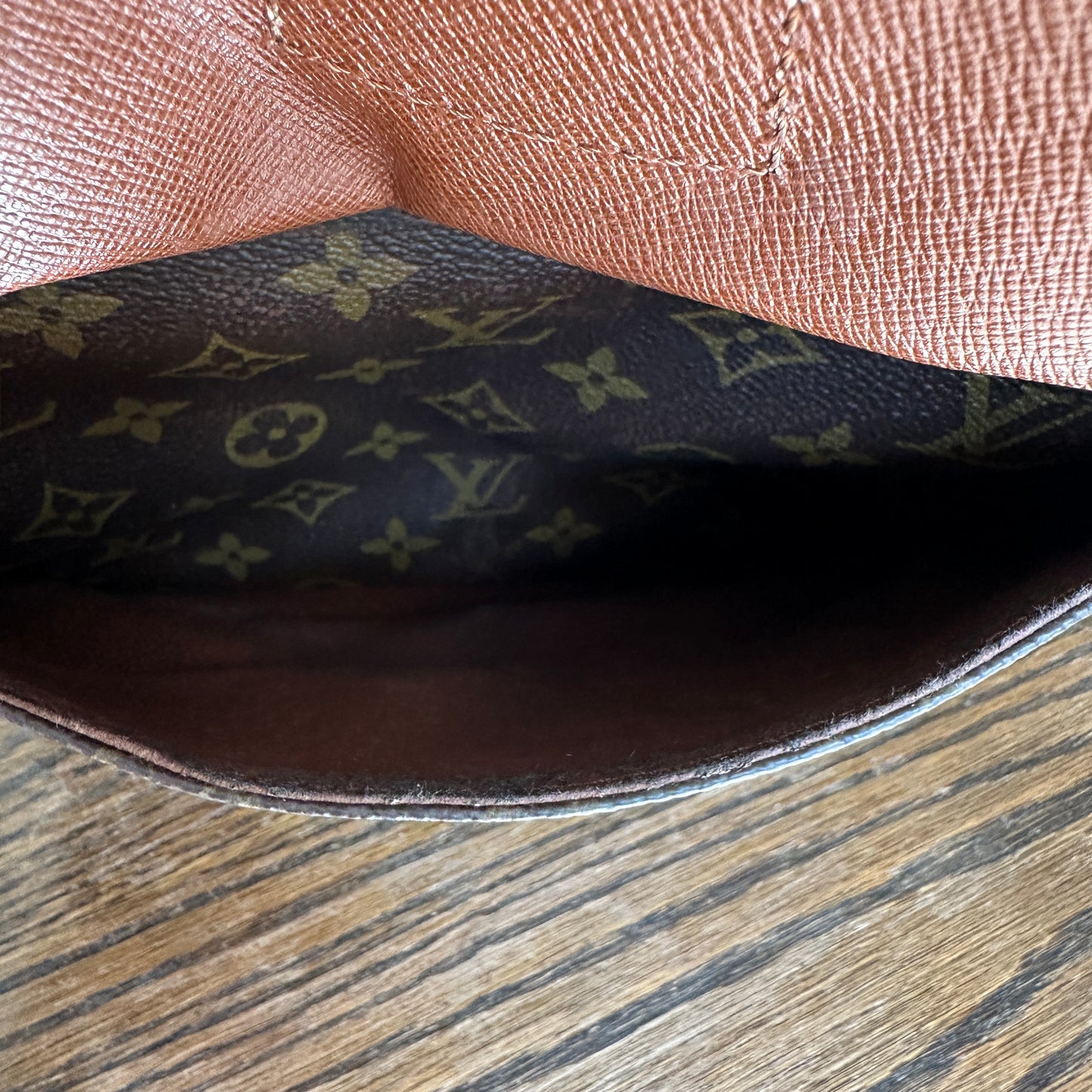 Louis Vuitton Jeune Fille