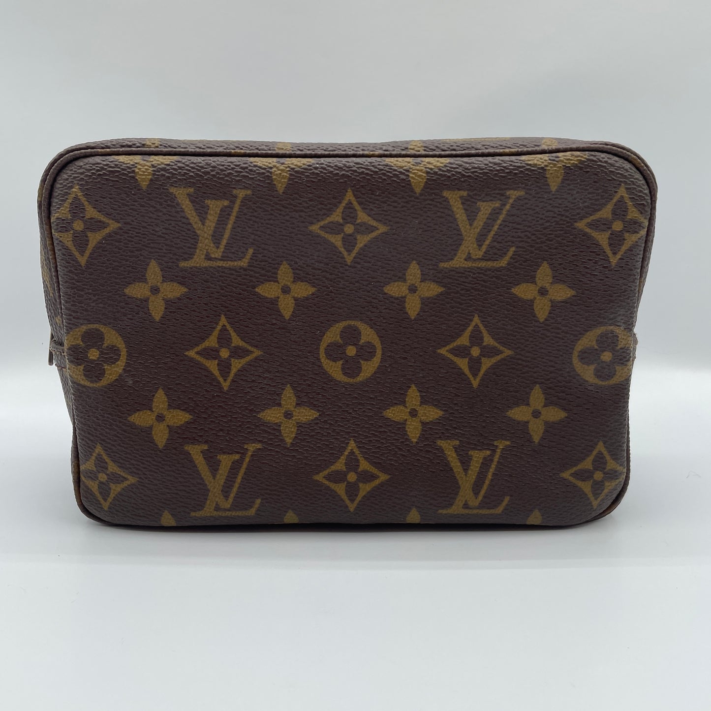 Louis Vuitton Trousse 18