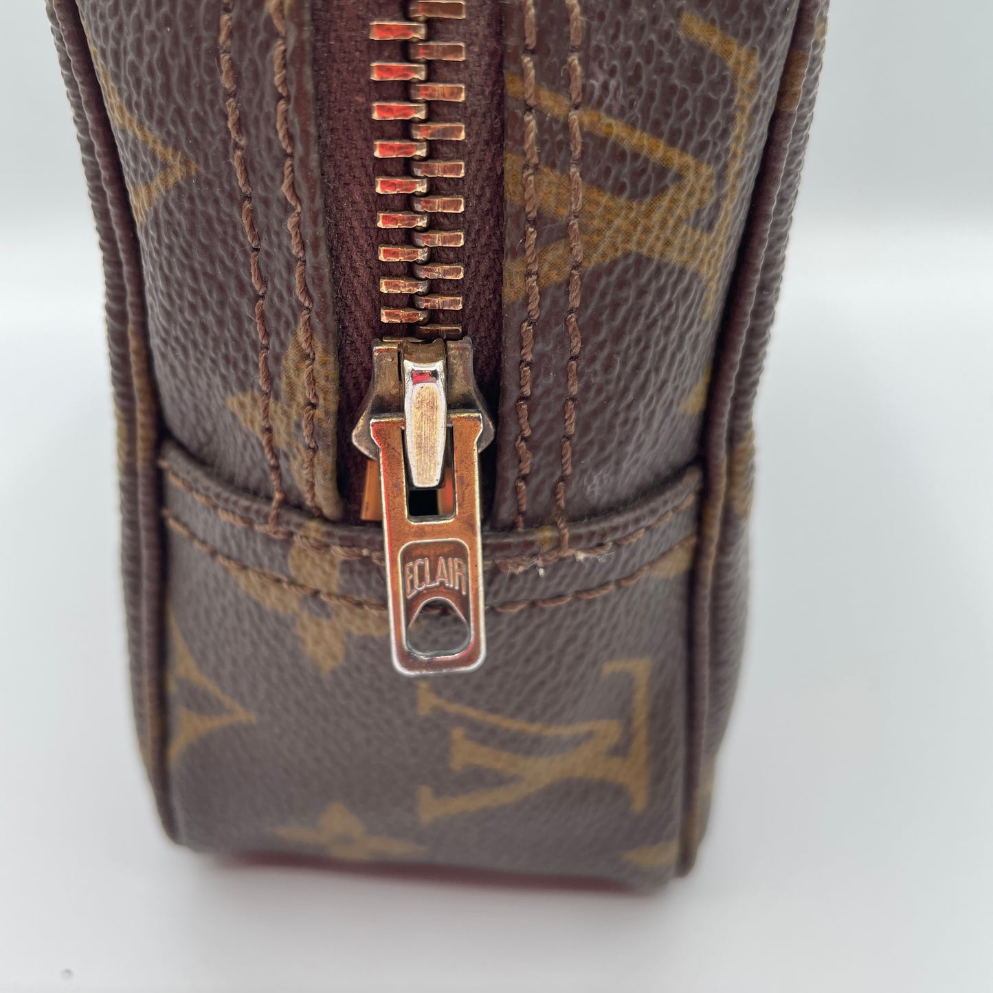 Louis Vuitton Trousse 18