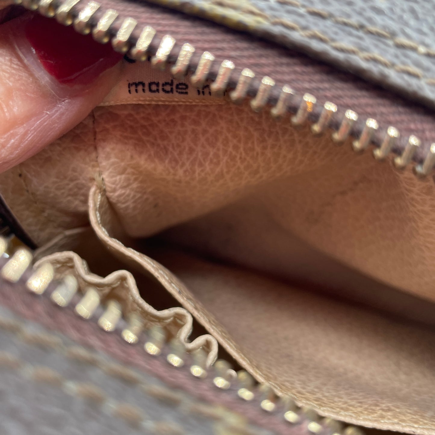 Louis Vuitton Trousse 18