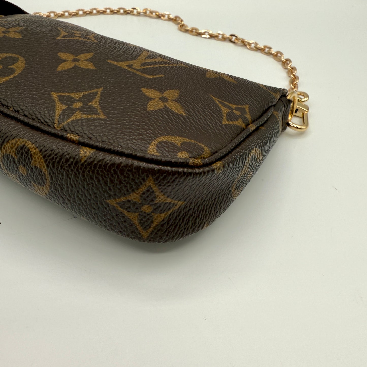 Louis Vuitton Pochette Accessories