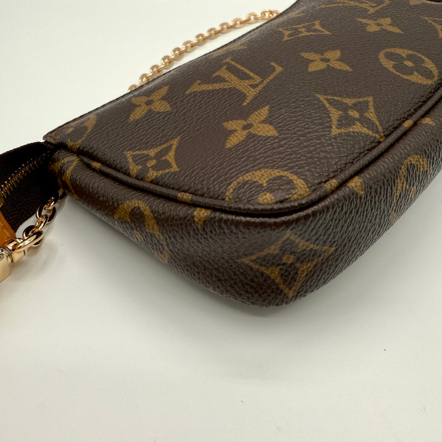 Louis Vuitton Pochette Accessories