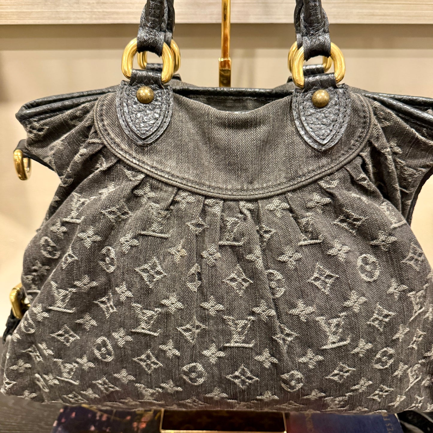 Louis Vuitton Neo Cabby