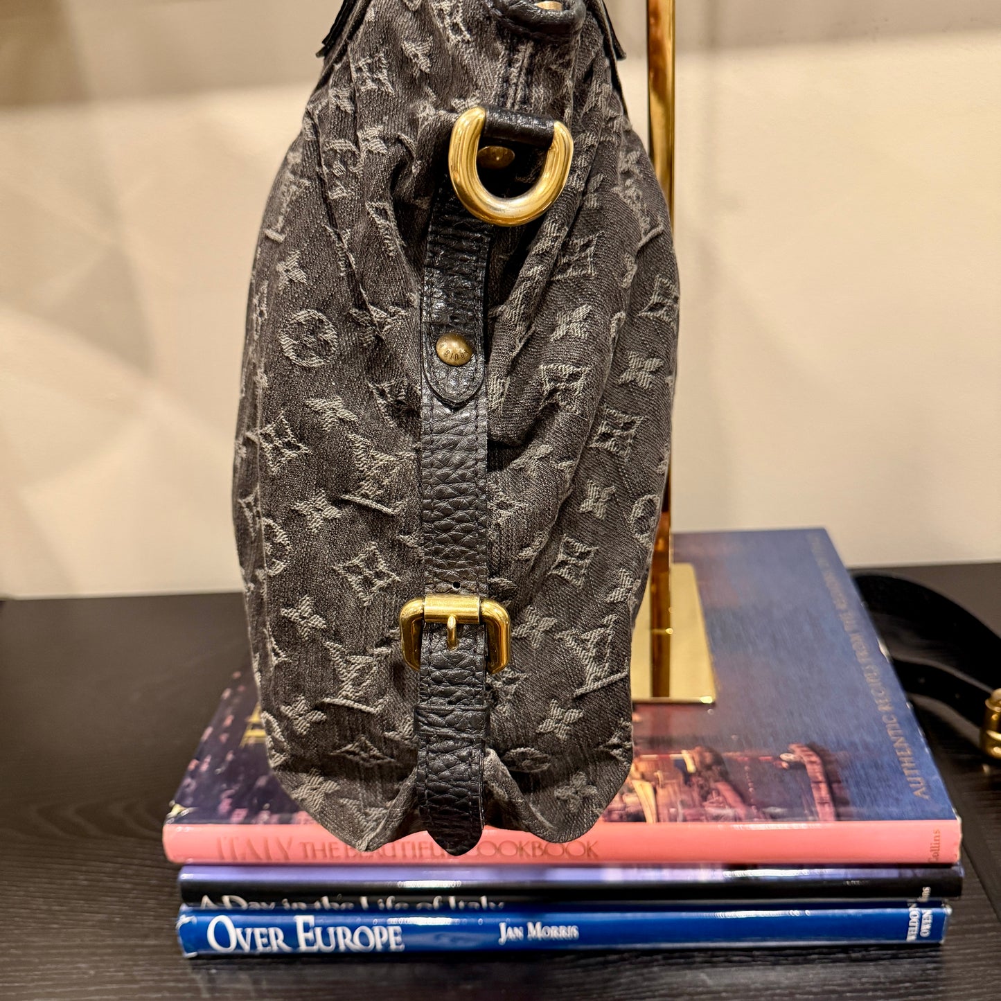 Louis Vuitton Neo Cabby