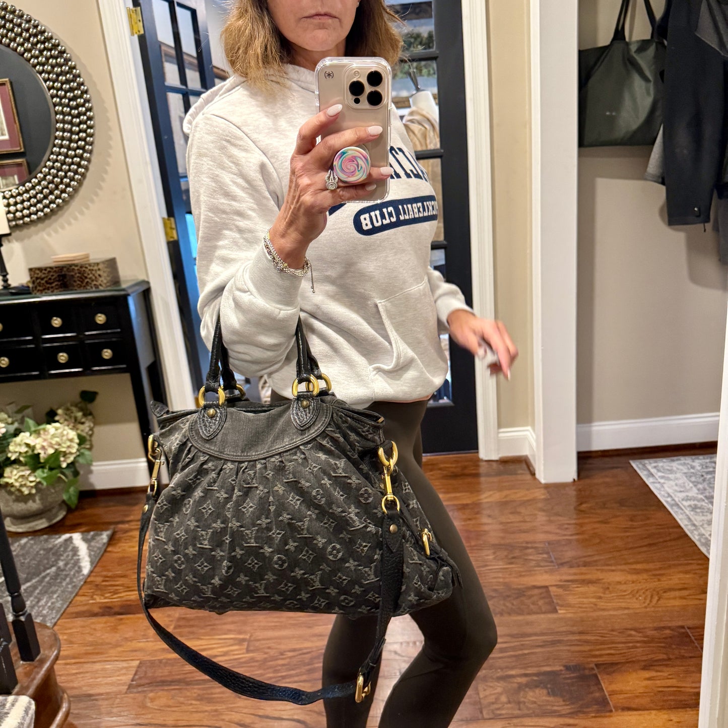 Louis Vuitton Neo Cabby