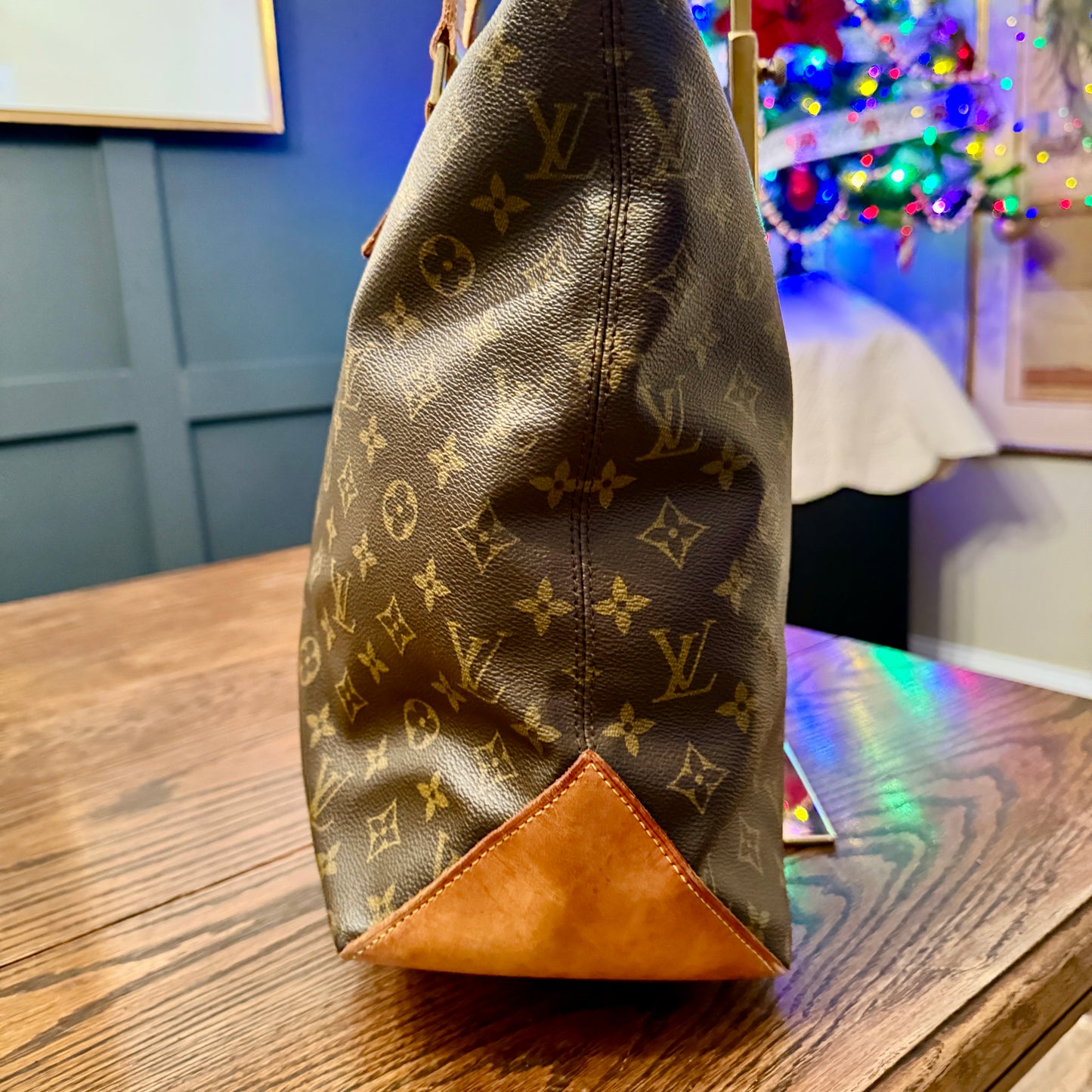 Louis Vuitton Cabas Mezzo