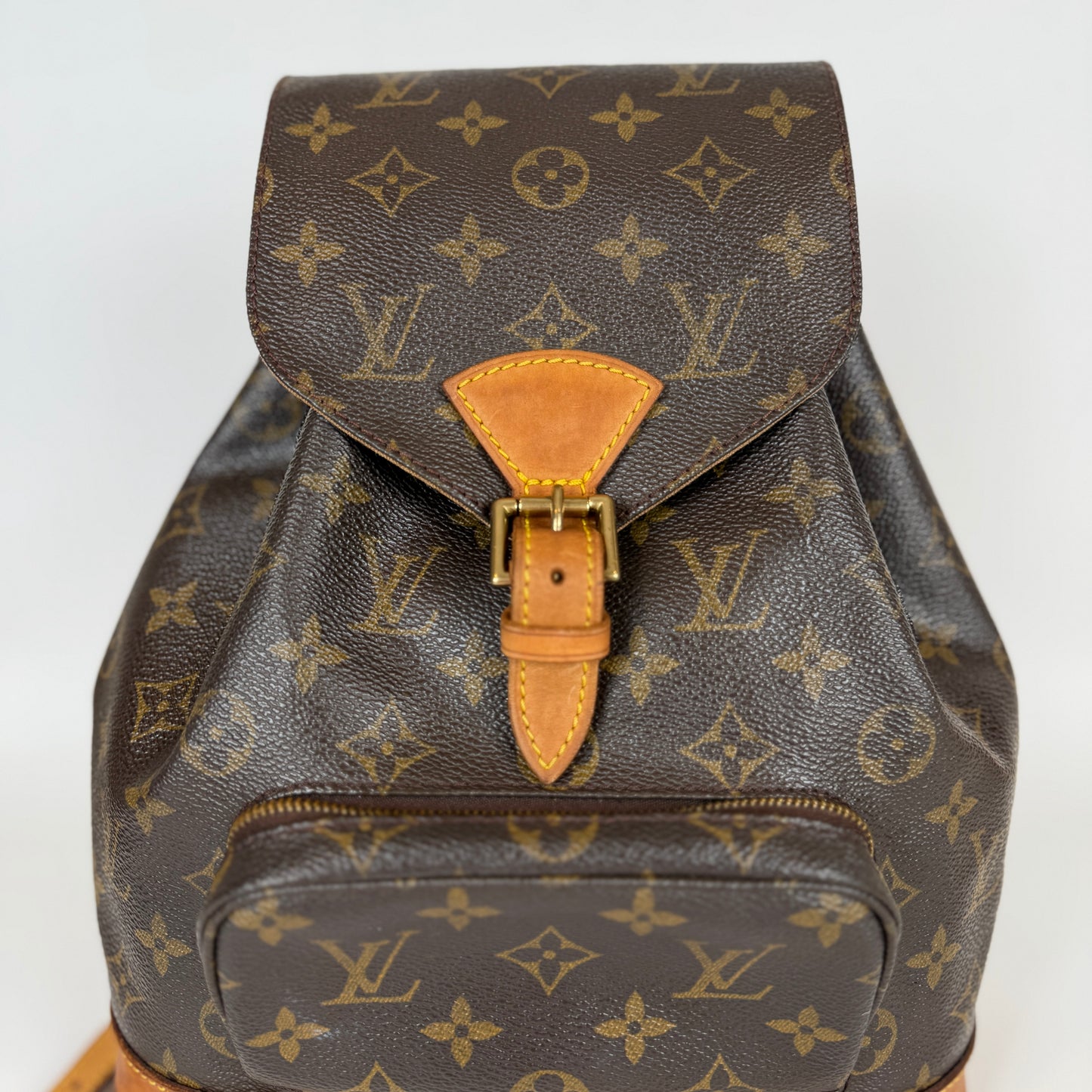 Louis Vuitton Montsouris MM