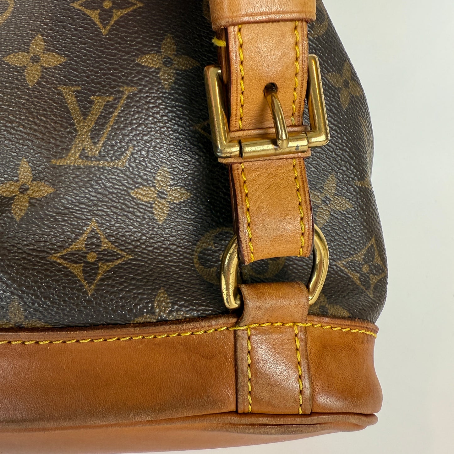 Louis Vuitton Montsouris MM