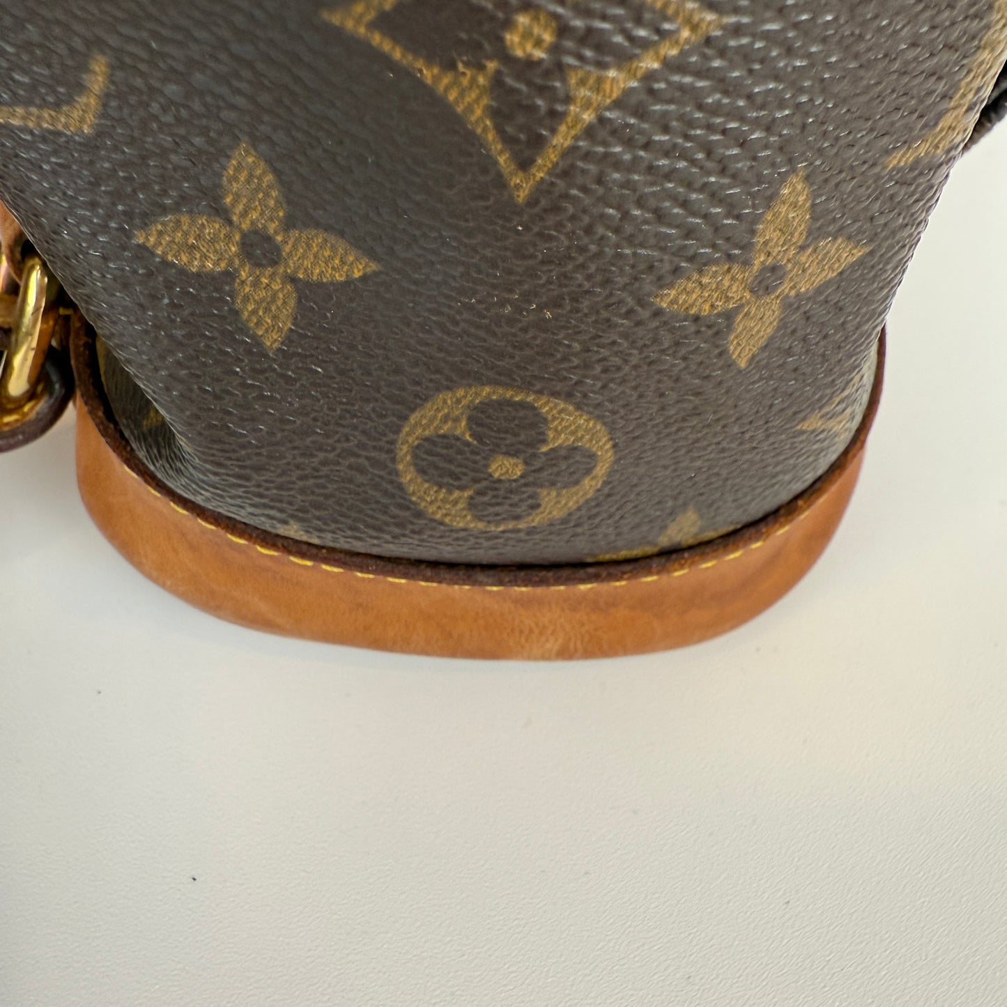 Louis Vuitton Montsouris MM