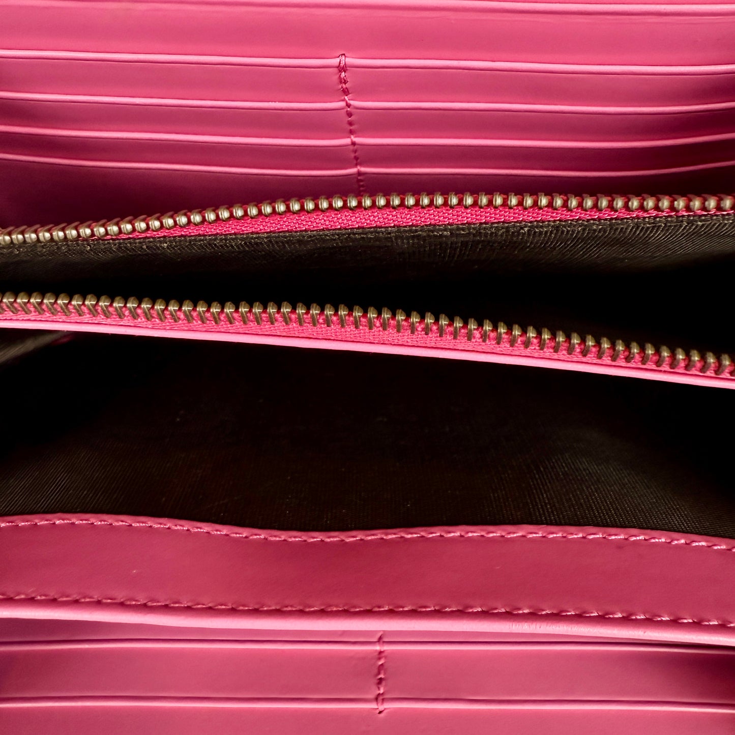 Gucci Double G Marmont Crossbody