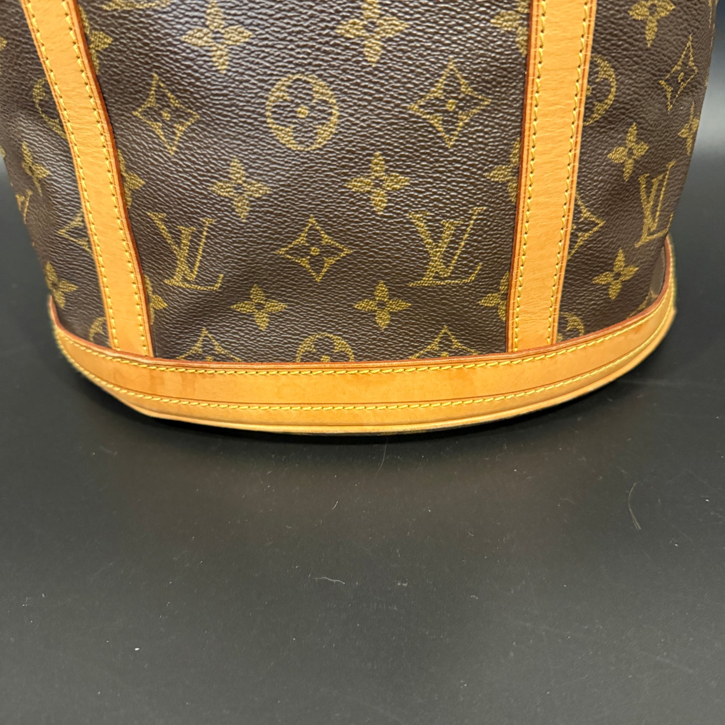 Louis Vuitton Bucket GM