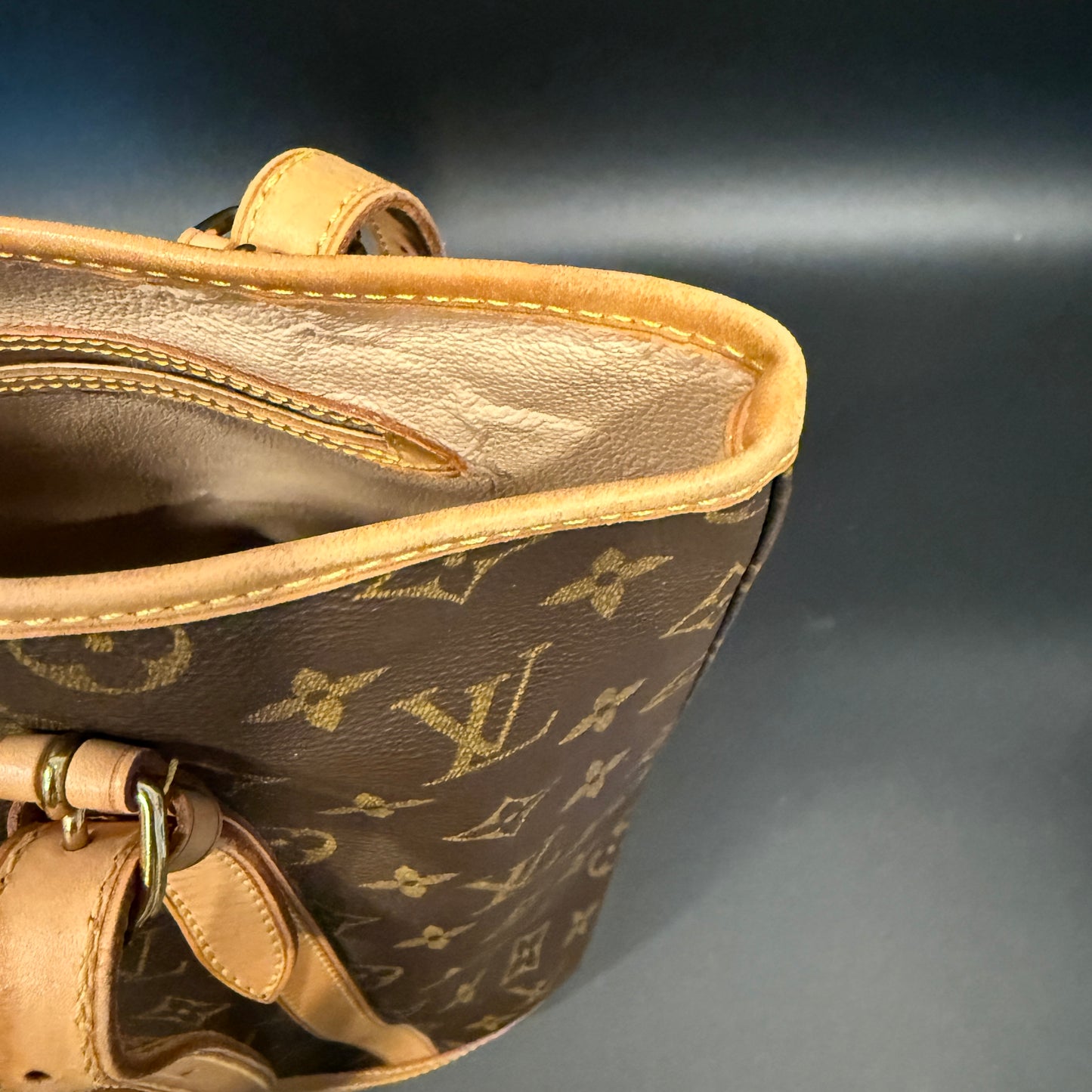 Louis Vuitton Bucket GM