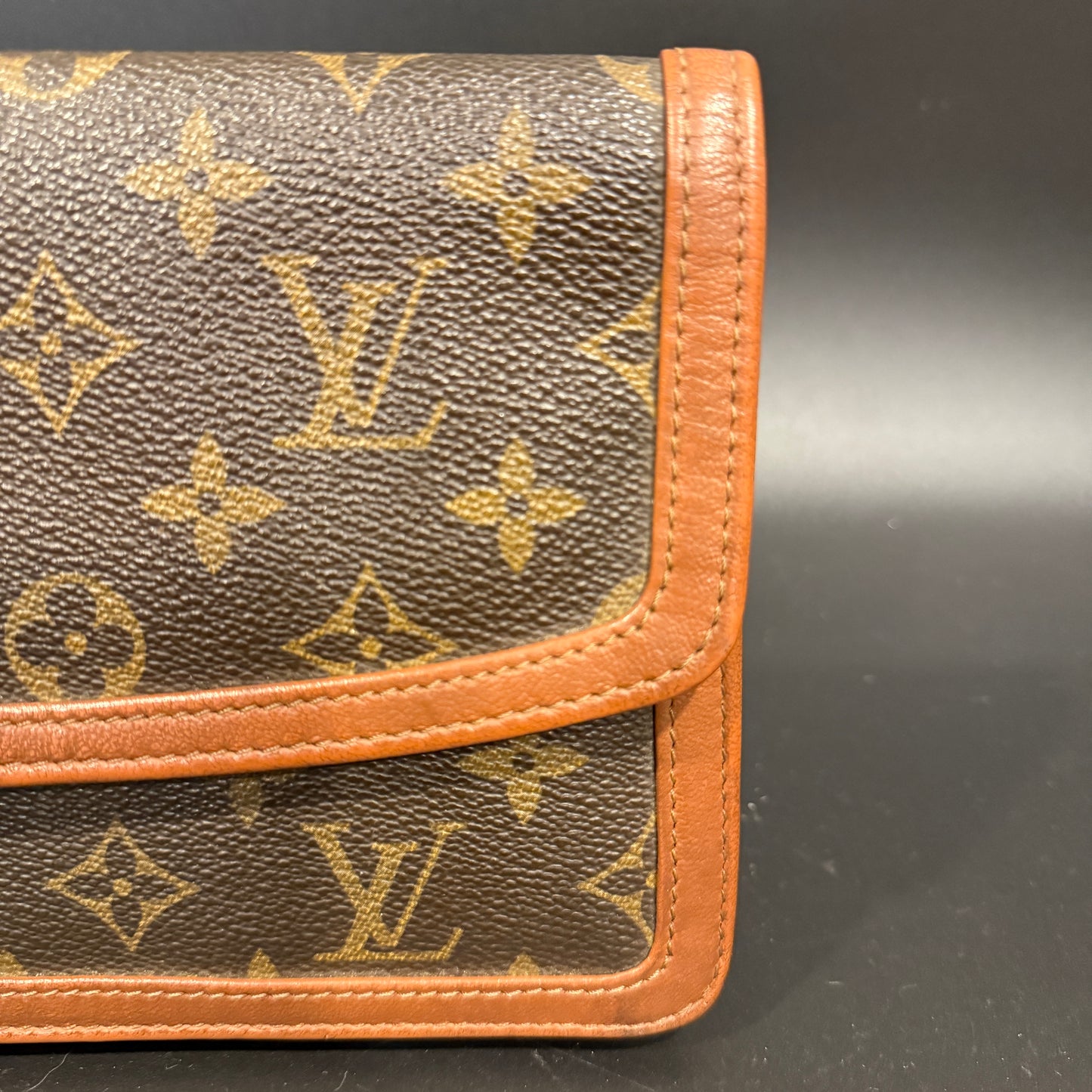 Louis Vuitton Pochette Dame Small