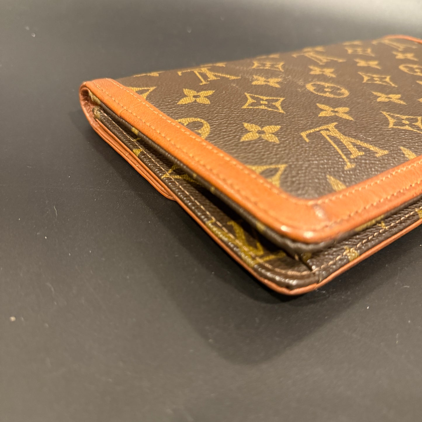 Louis Vuitton Pochette Dame Small