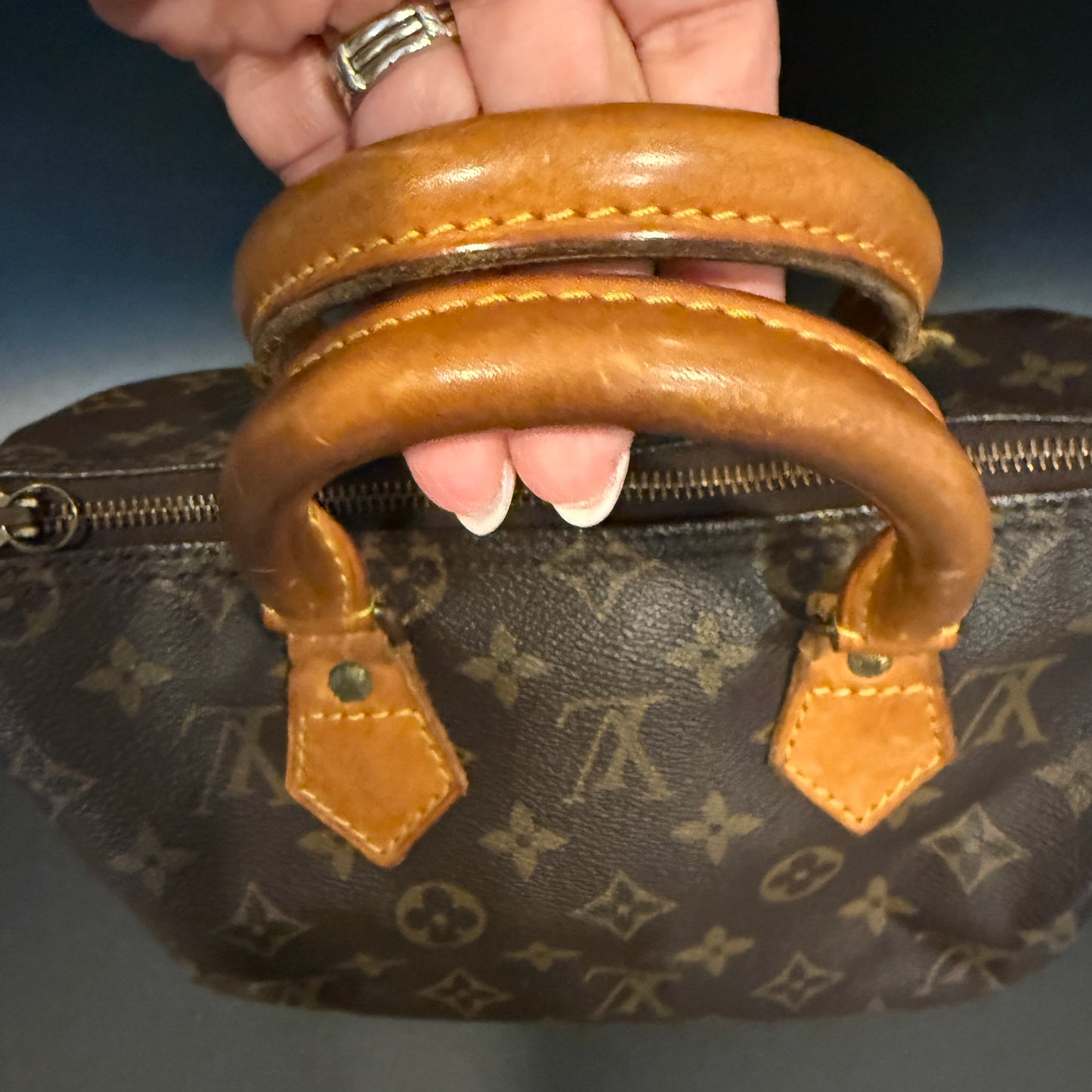 Louis Vuitton Speedy 25