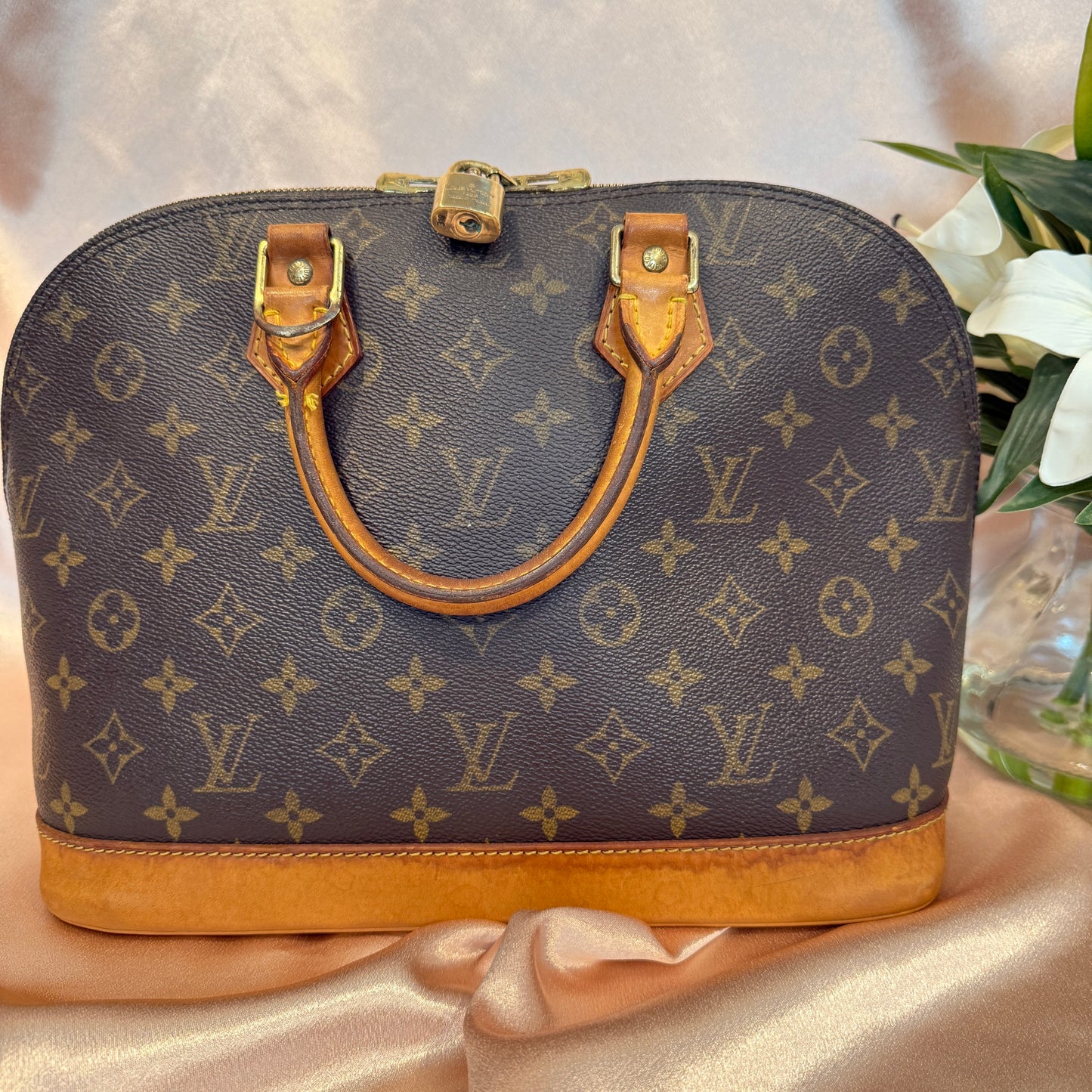 Louis Vuitton Alma PM