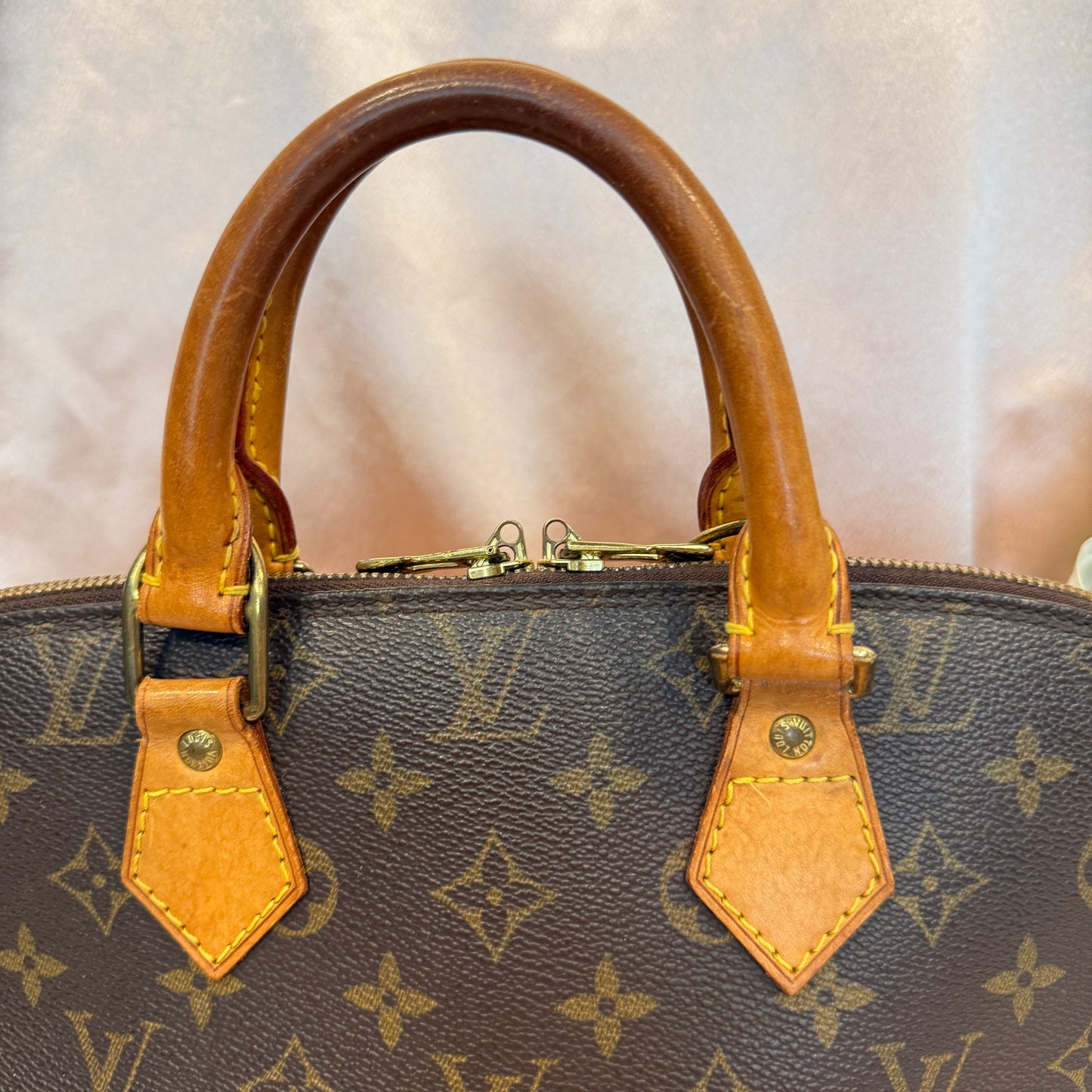 Louis Vuitton Alma PM