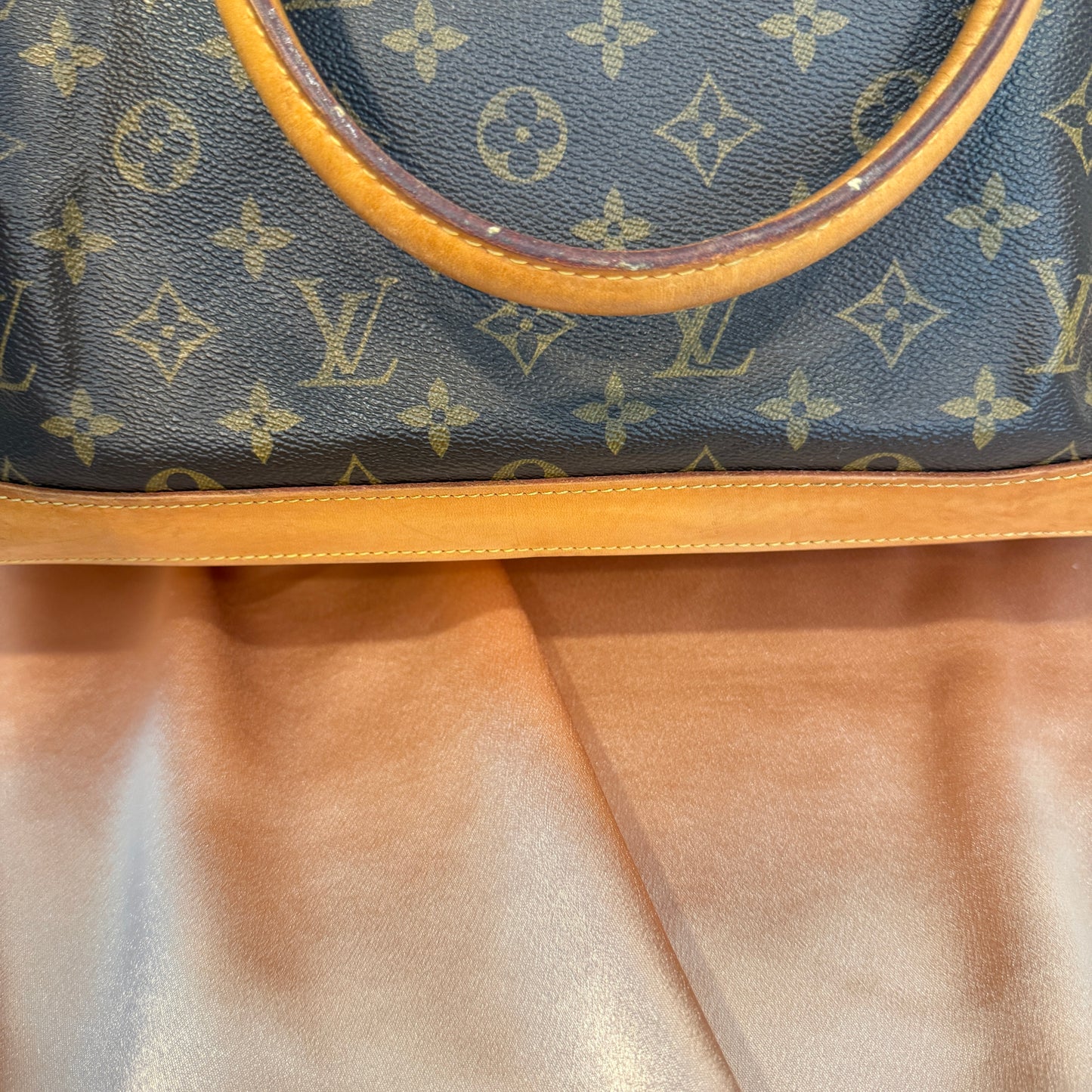 Louis Vuitton LockIt