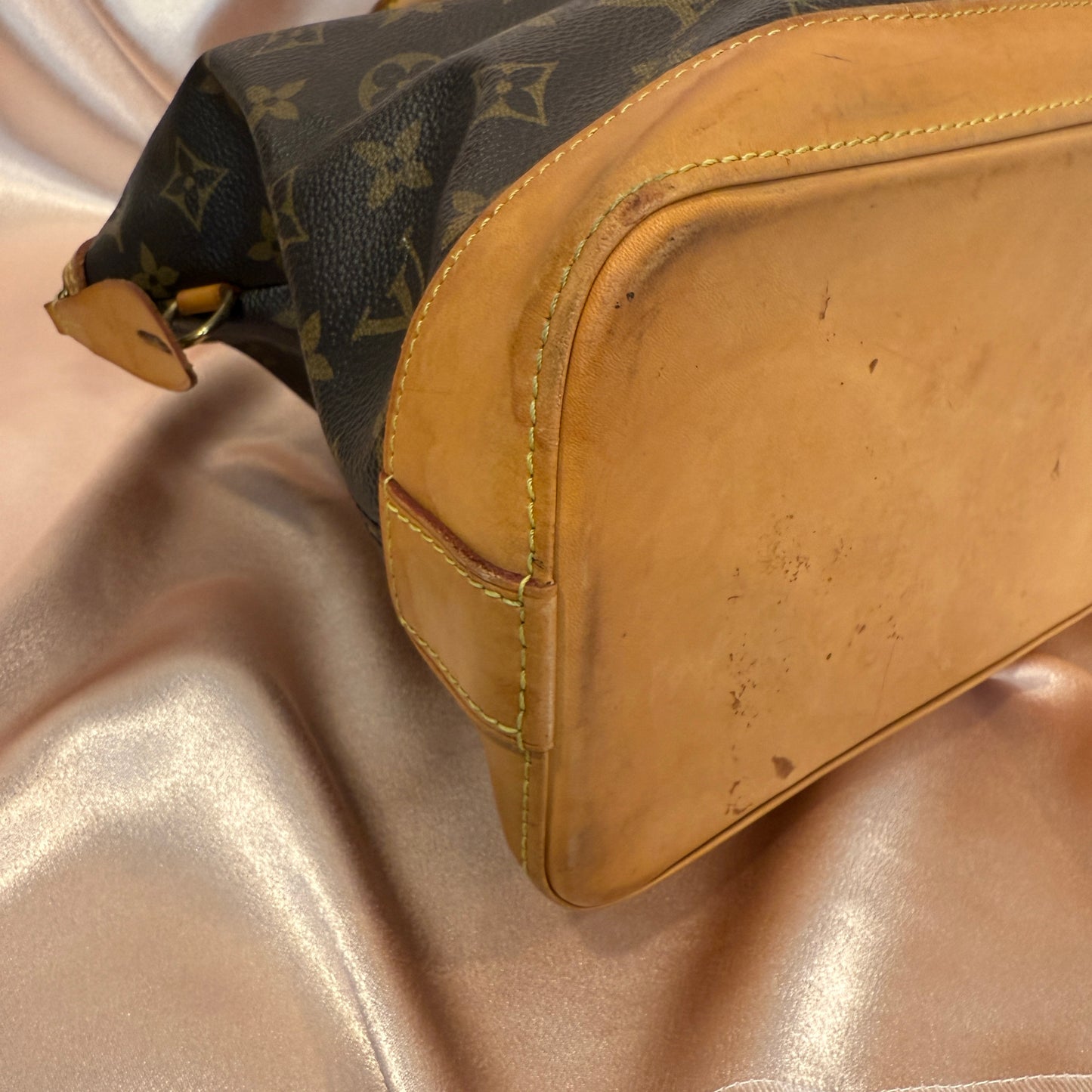 Louis Vuitton LockIt