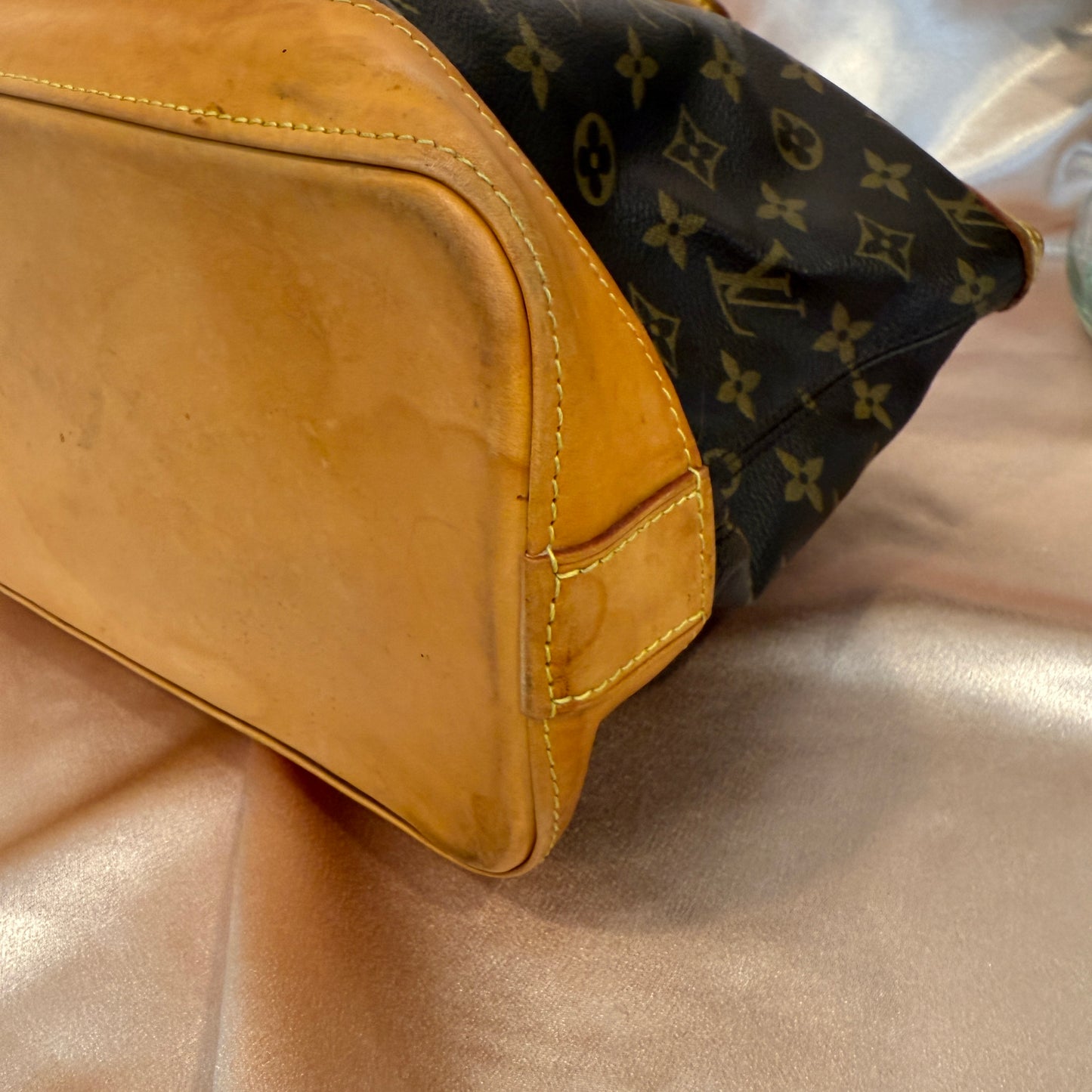 Louis Vuitton LockIt