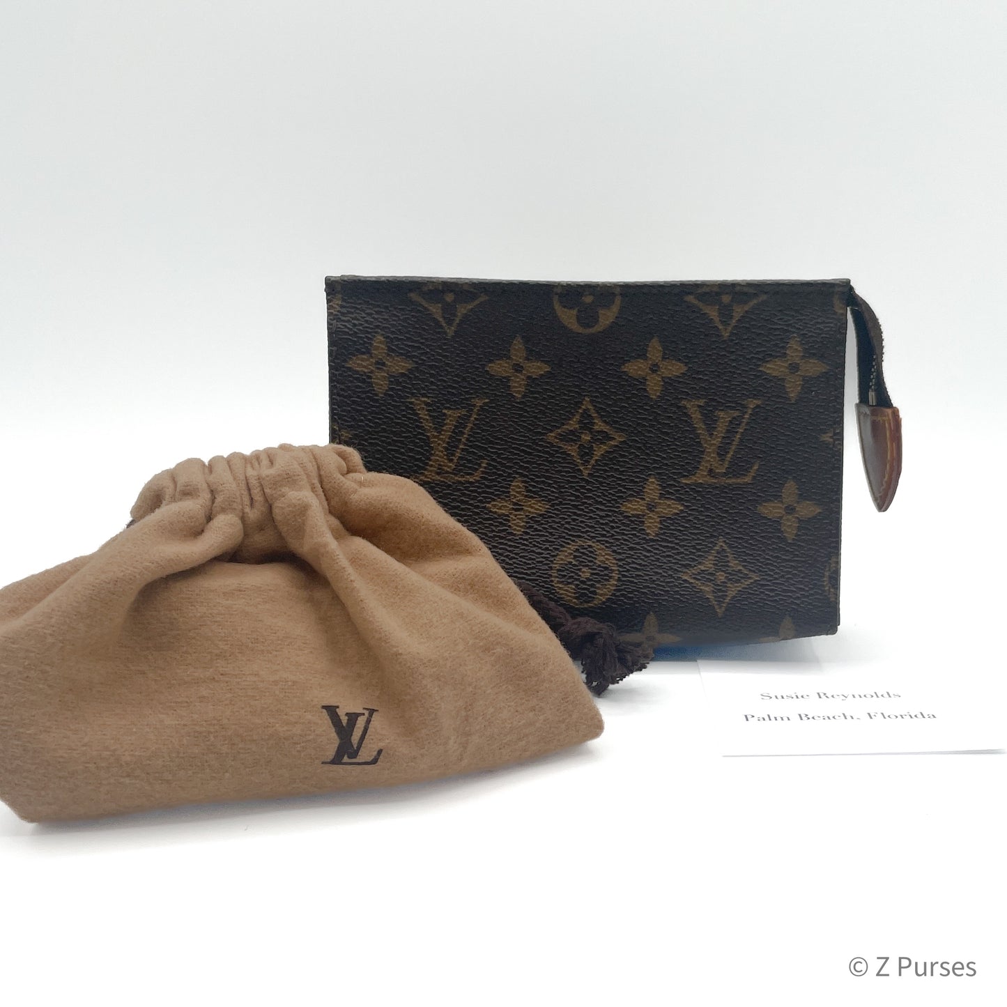 LOUIS VUITTON TOILETRY 15