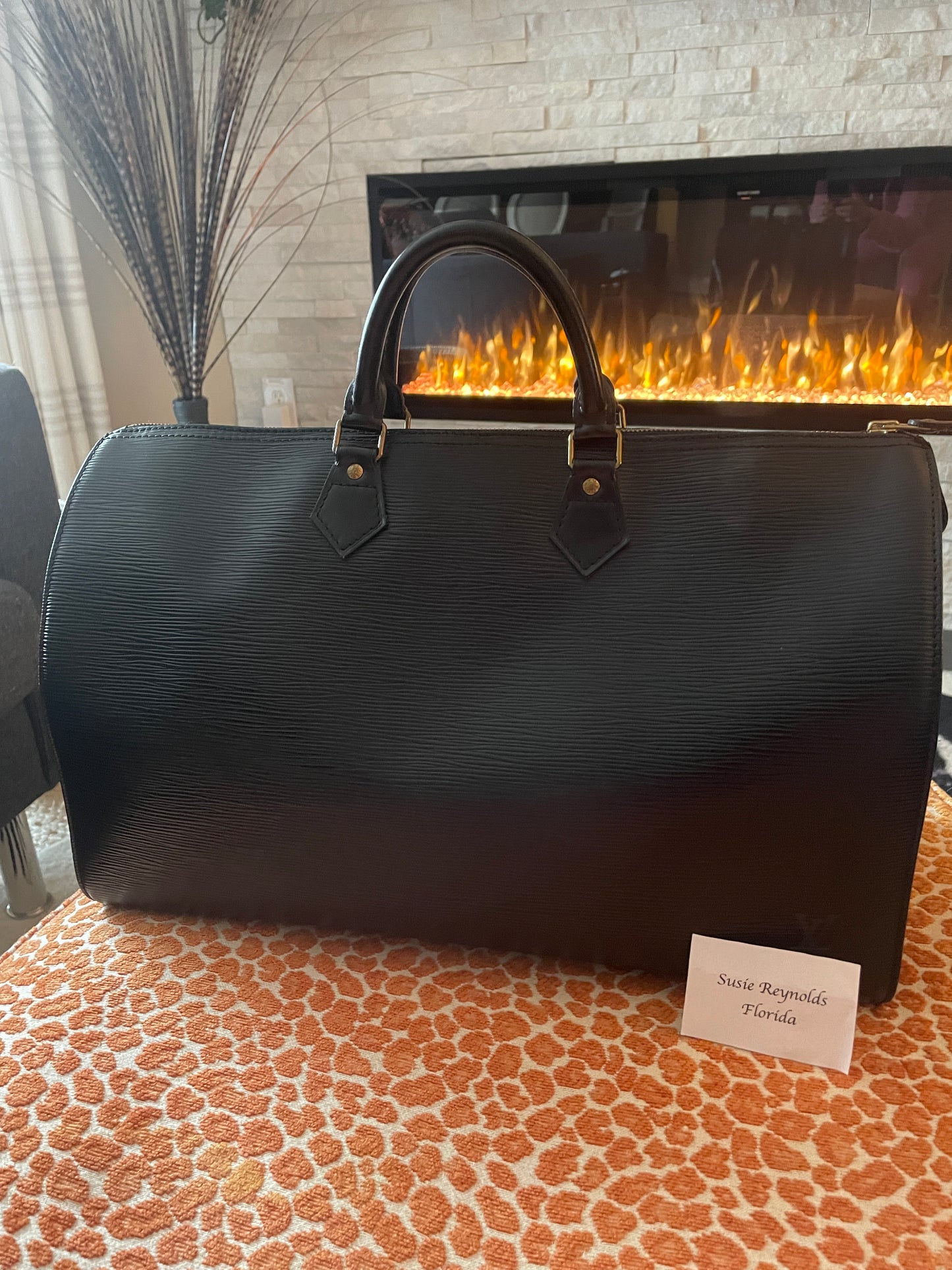 LOUIS VUITTON SPEEDY 40 BLACK EPI