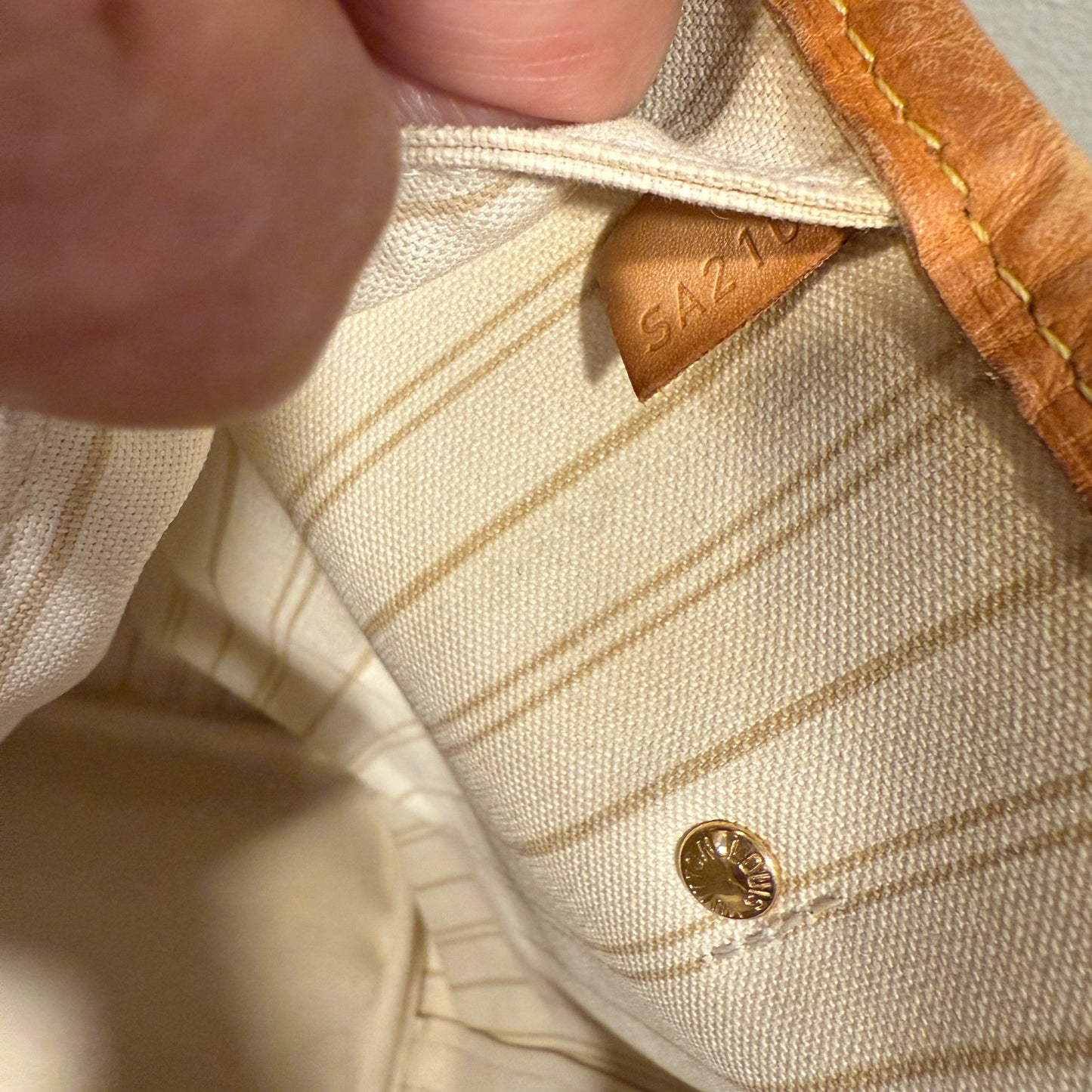 Louis Vuitton Neverfull MM