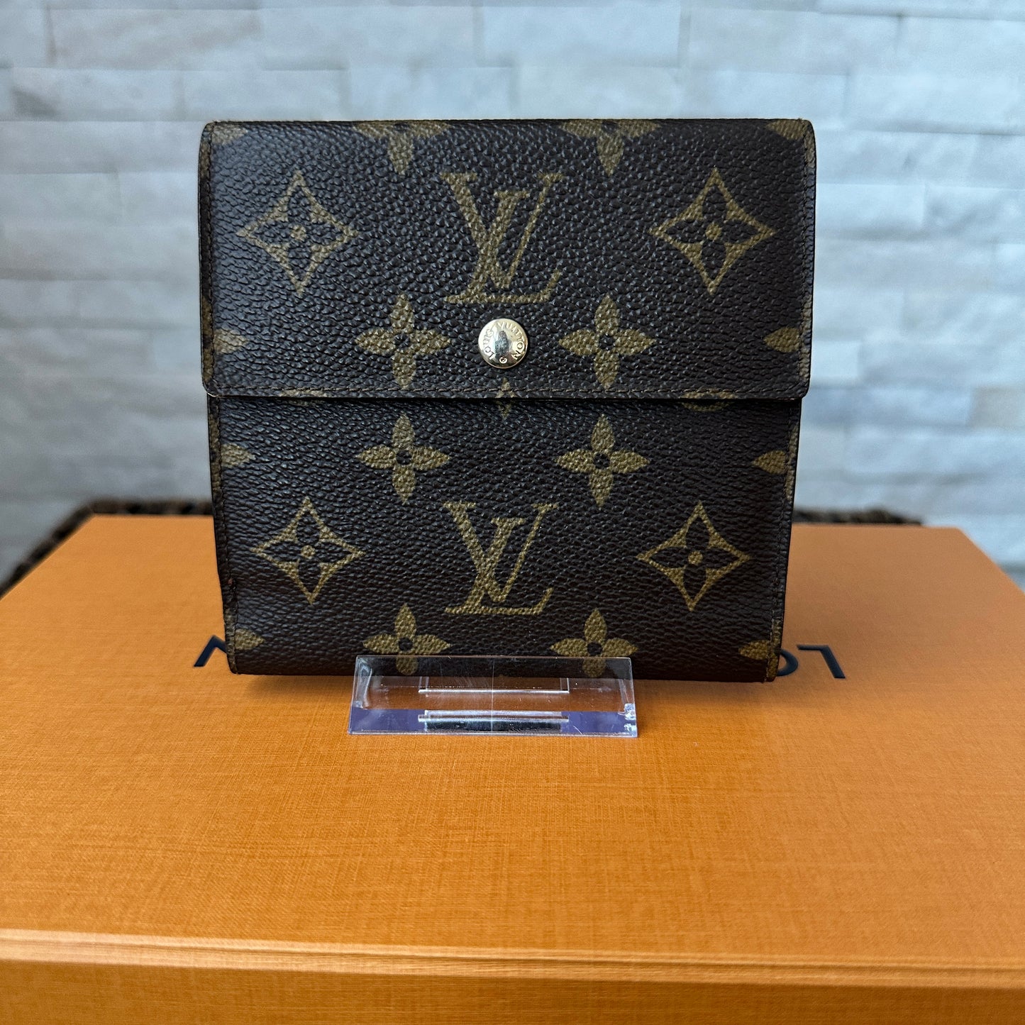 Louis Vuitton Elise Wallet