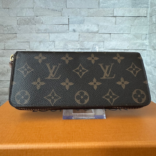 Louis Vuitton Zippy Wallet