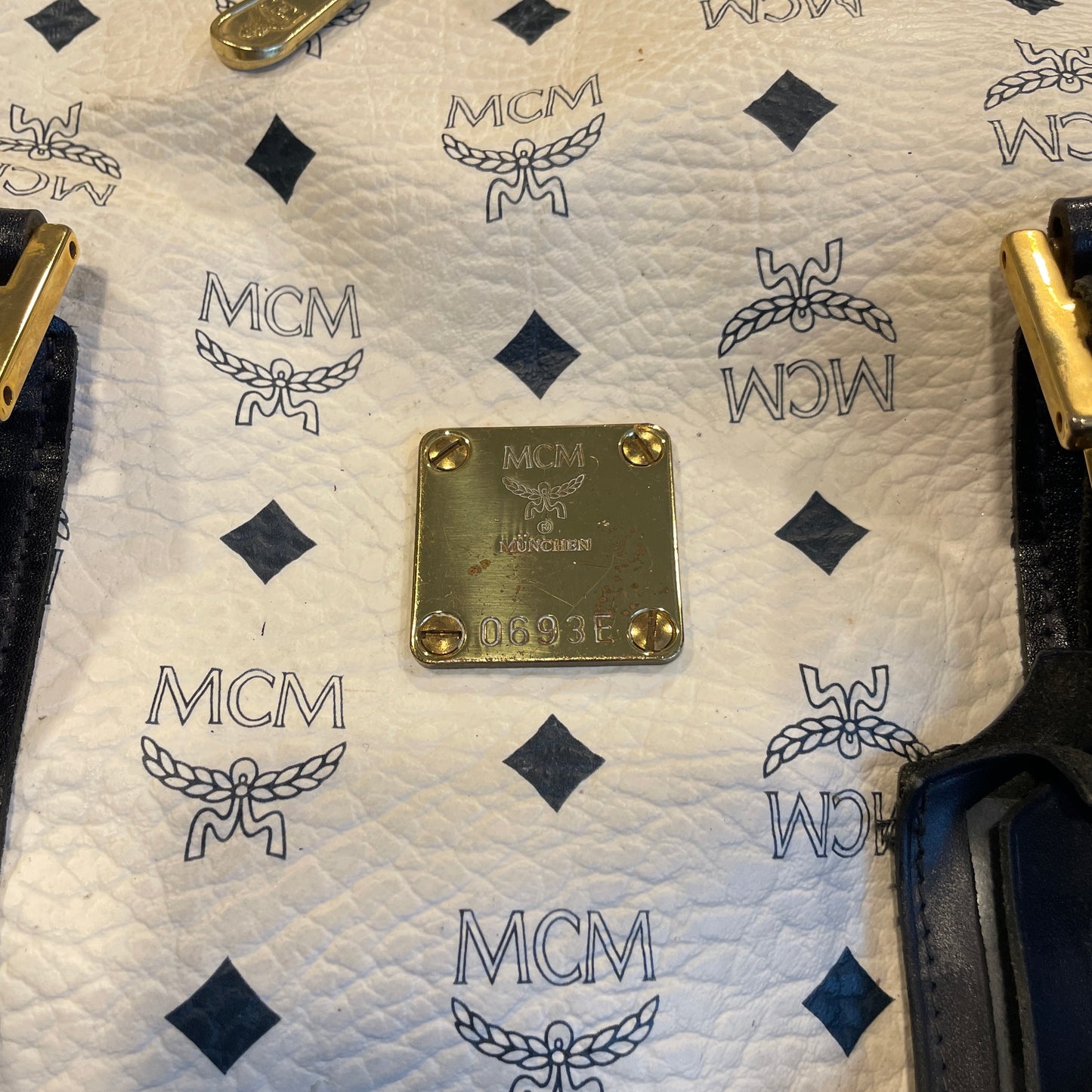 MCM NAVY WEEKENDER DUFFLE