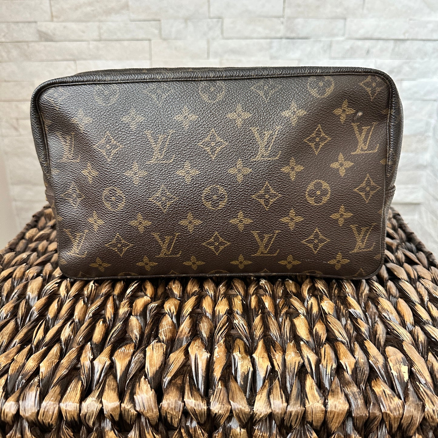 Louis Vuitton Trousse 28