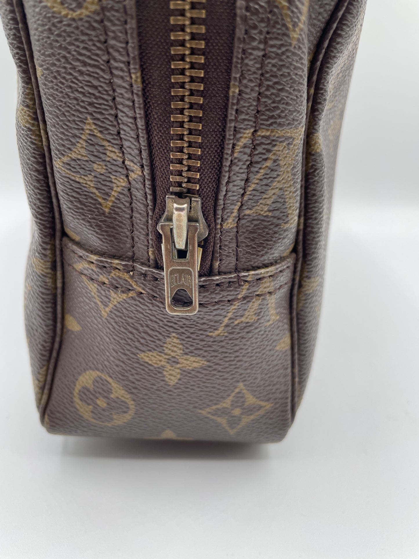 LOUIS VUITTON TROUSSE 28 MONOGRAM