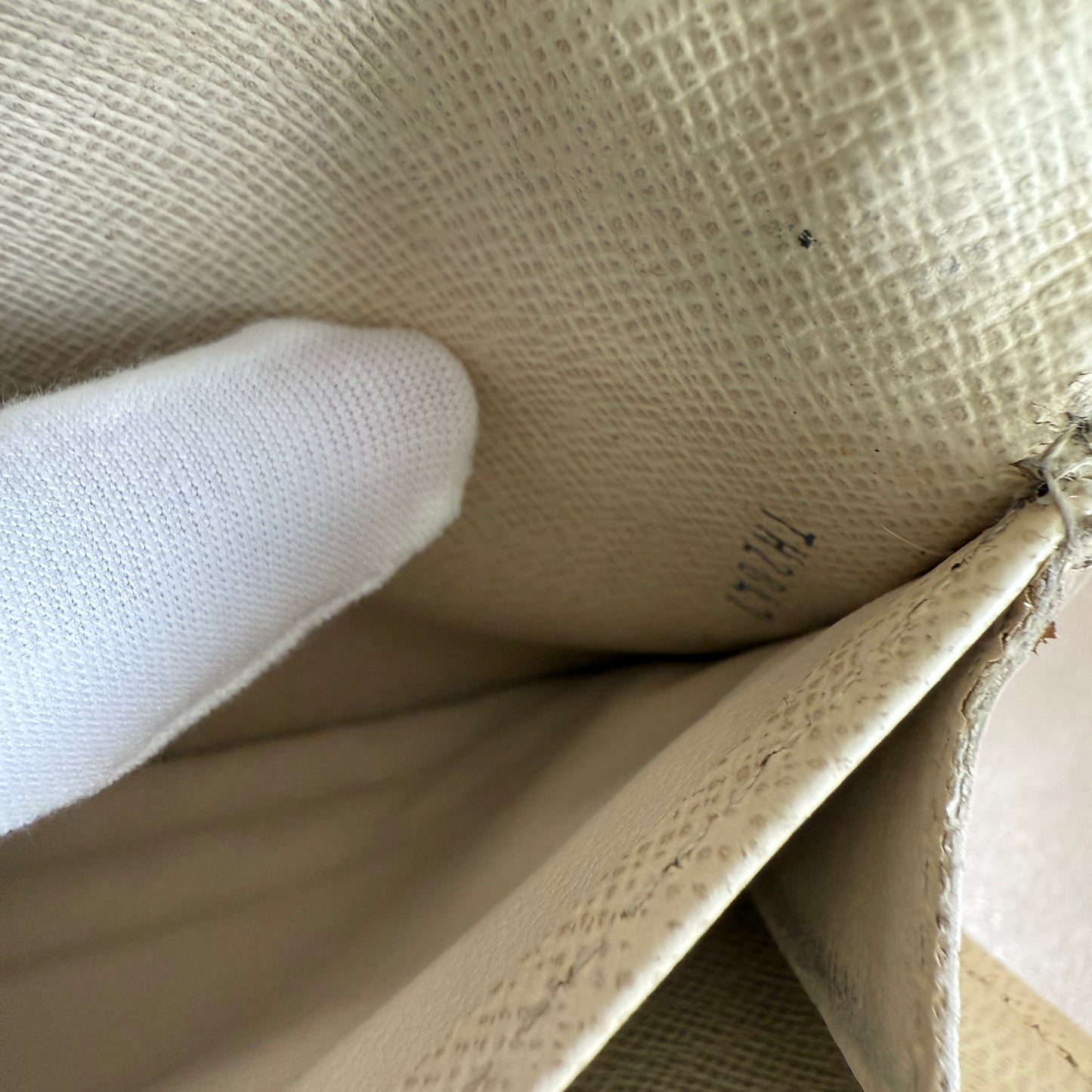 Louis Vuitton Sarah Wallet