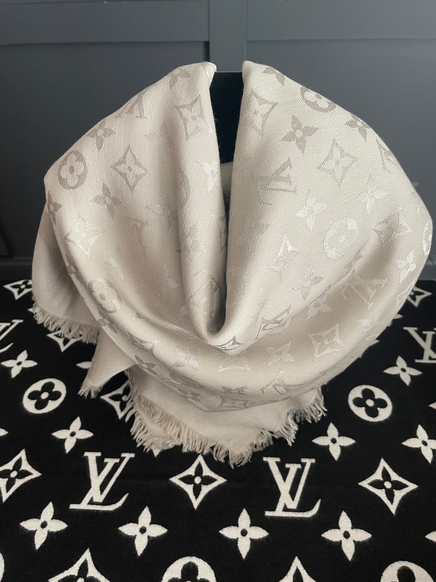 LOUIS VUITTON SILK SCARF