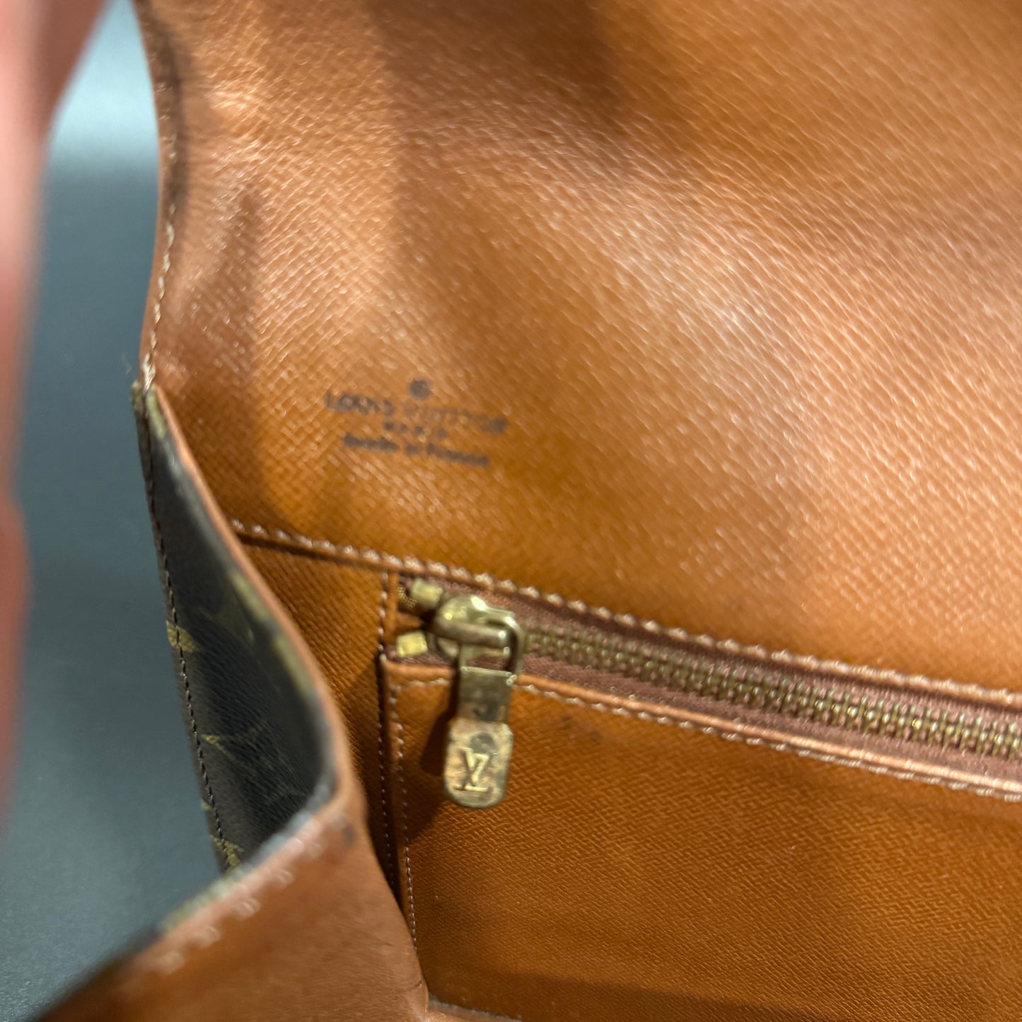 Louis Vuitton Pochette Dame Medium