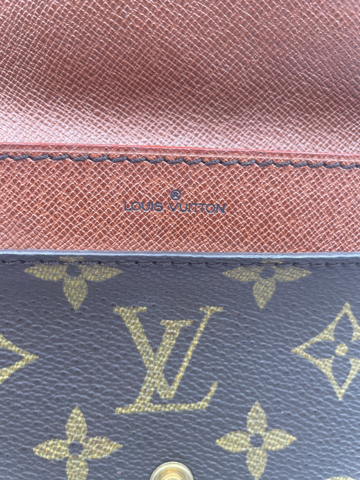 LOUIS VUITTON DOUBLE POCHETTE RABAT