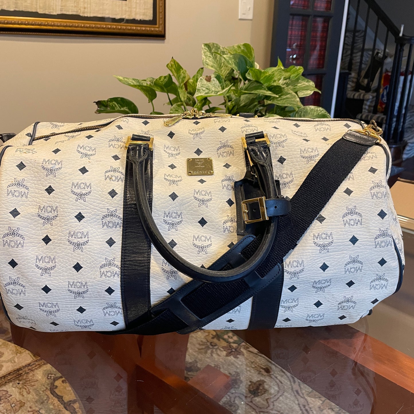 MCM NAVY WEEKENDER DUFFLE