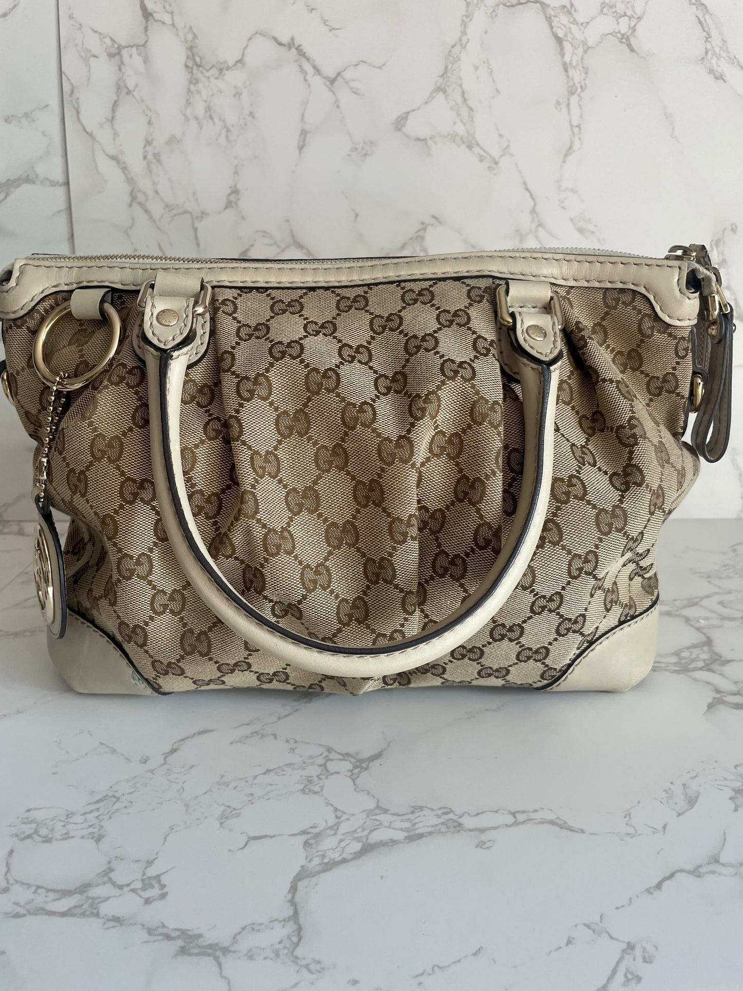 GUCCI CANVAS MEDIUM SUKEY CROSSBODY