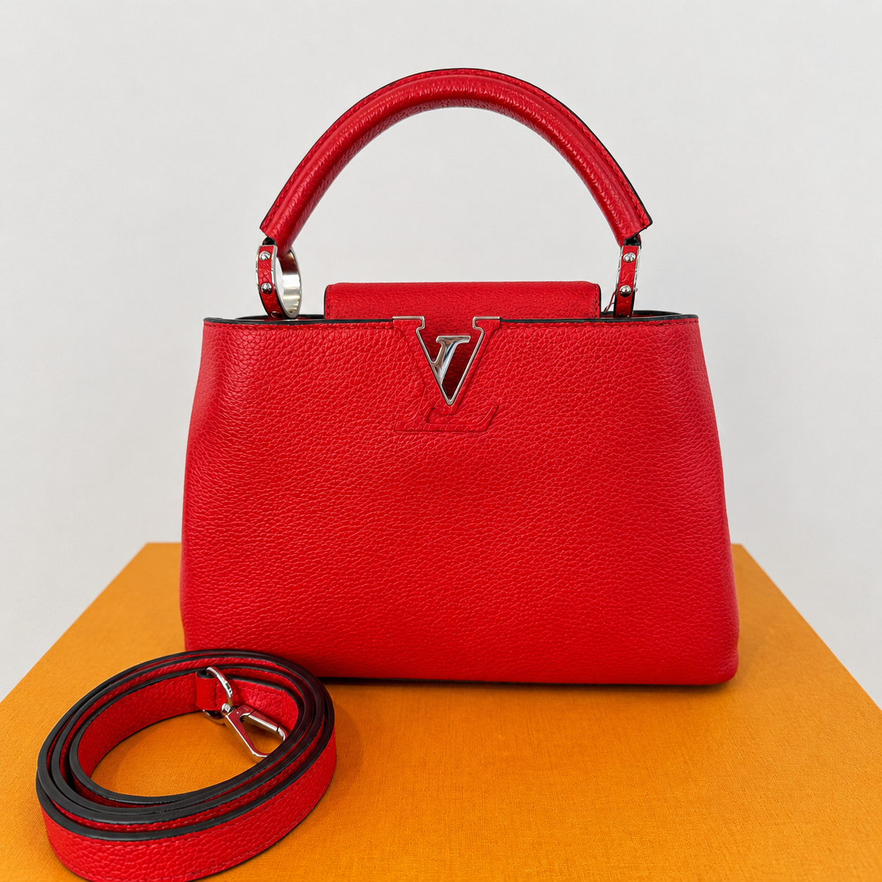 Louis Vuitton Capucines BB