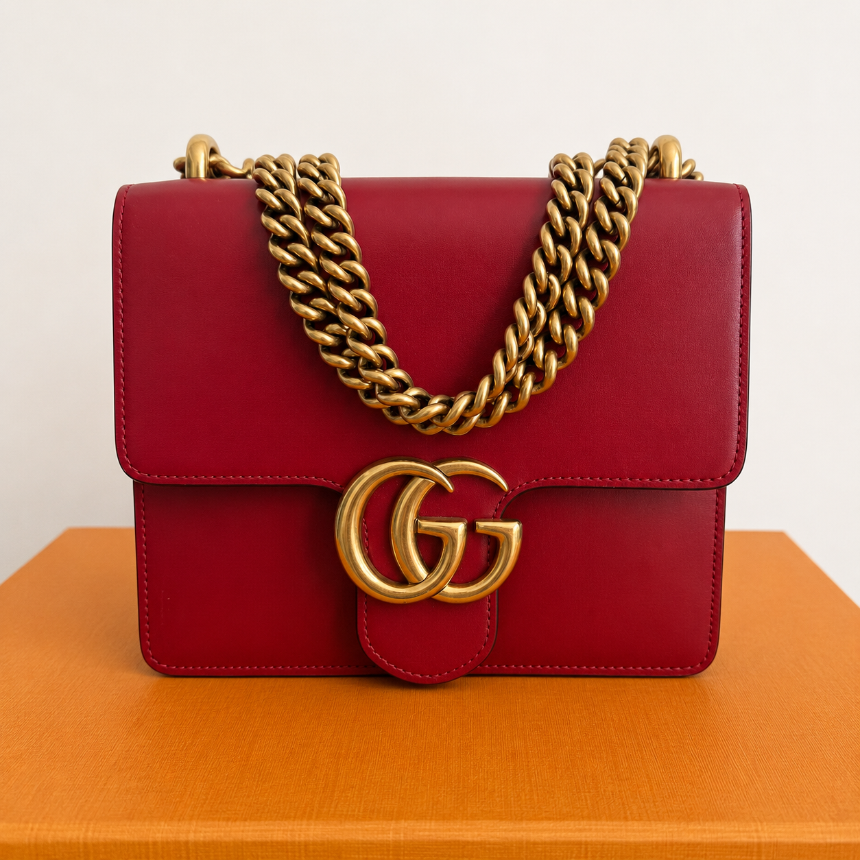 Gucci Knight Marmont