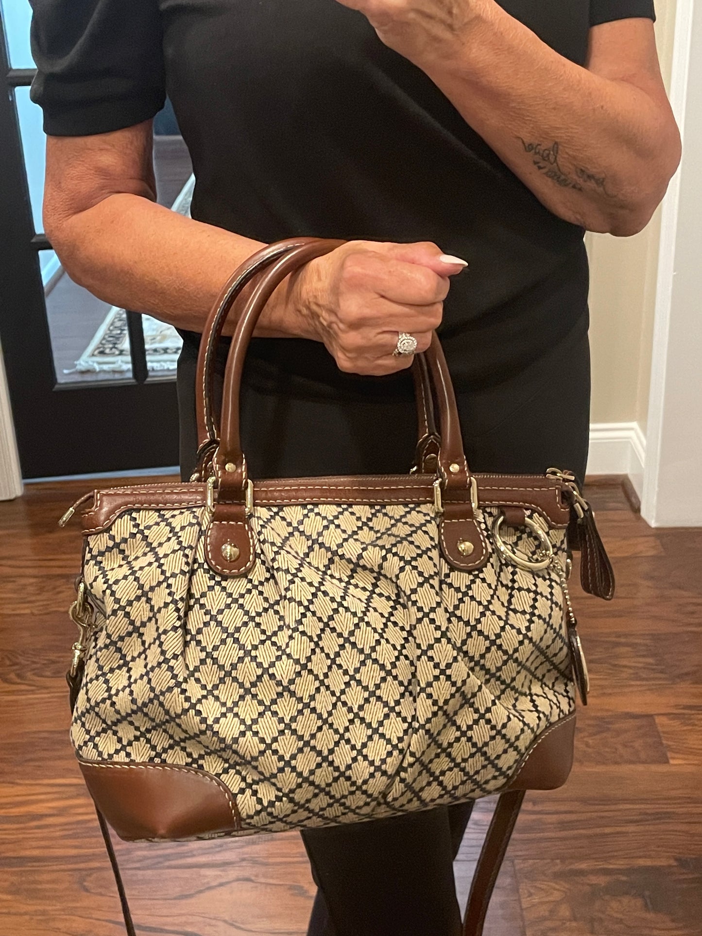 GUCCI  BEIGE BLUE DIAMANTE SUKEY